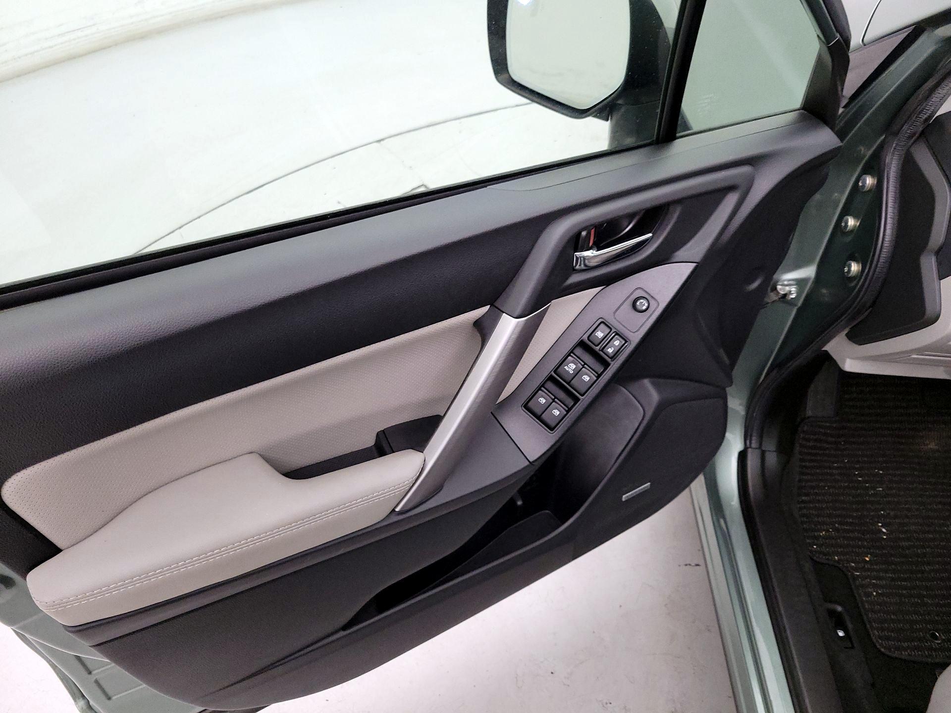 Thumbnail: 2016 Subaru Forester - 12