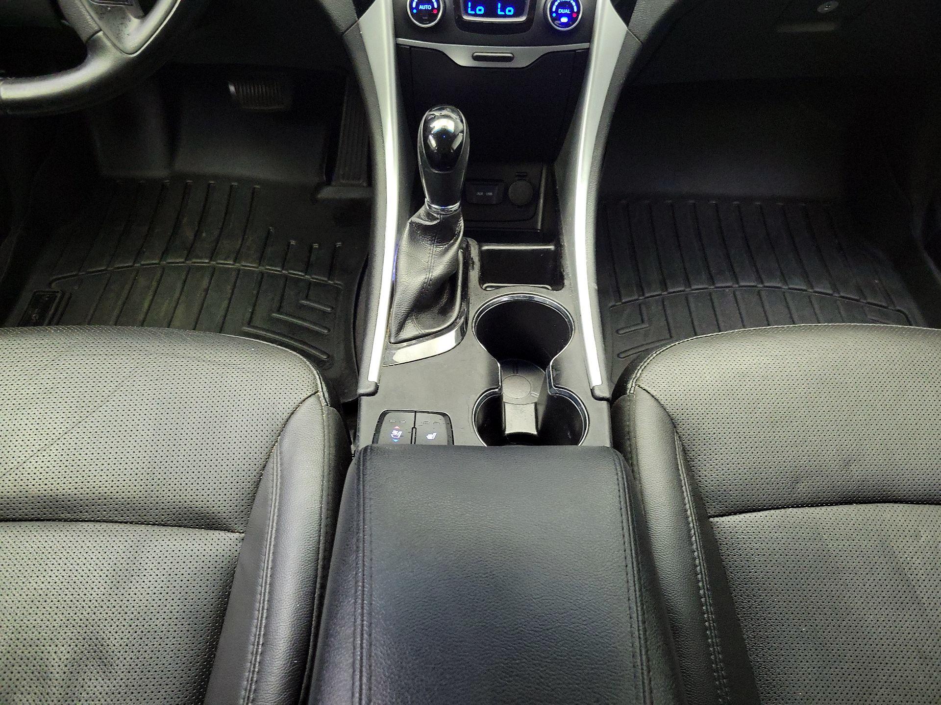 Thumbnail: 2014 Hyundai Sonata - 17
