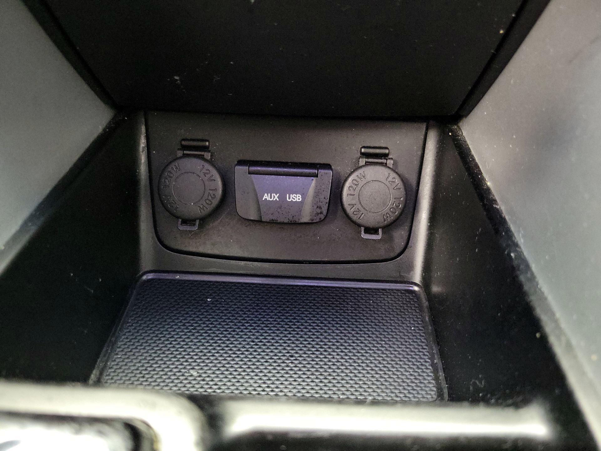 Thumbnail: 2014 Hyundai Sonata - 18