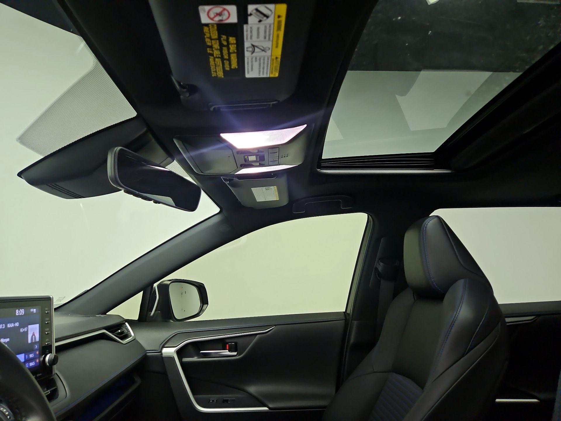 Thumbnail: 2022 Toyota RAV4 - 19