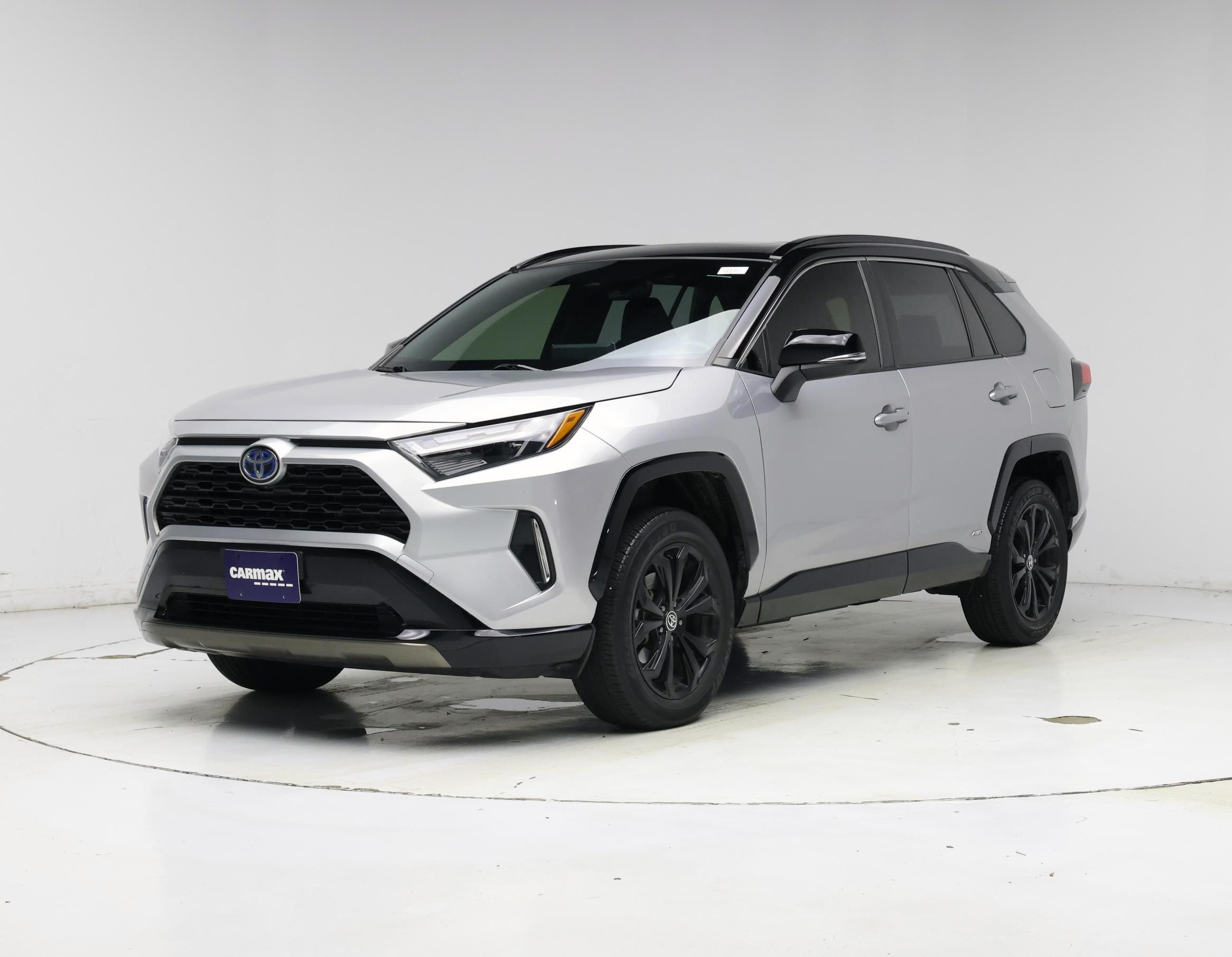 Thumbnail: 2022 Toyota RAV4 - 4