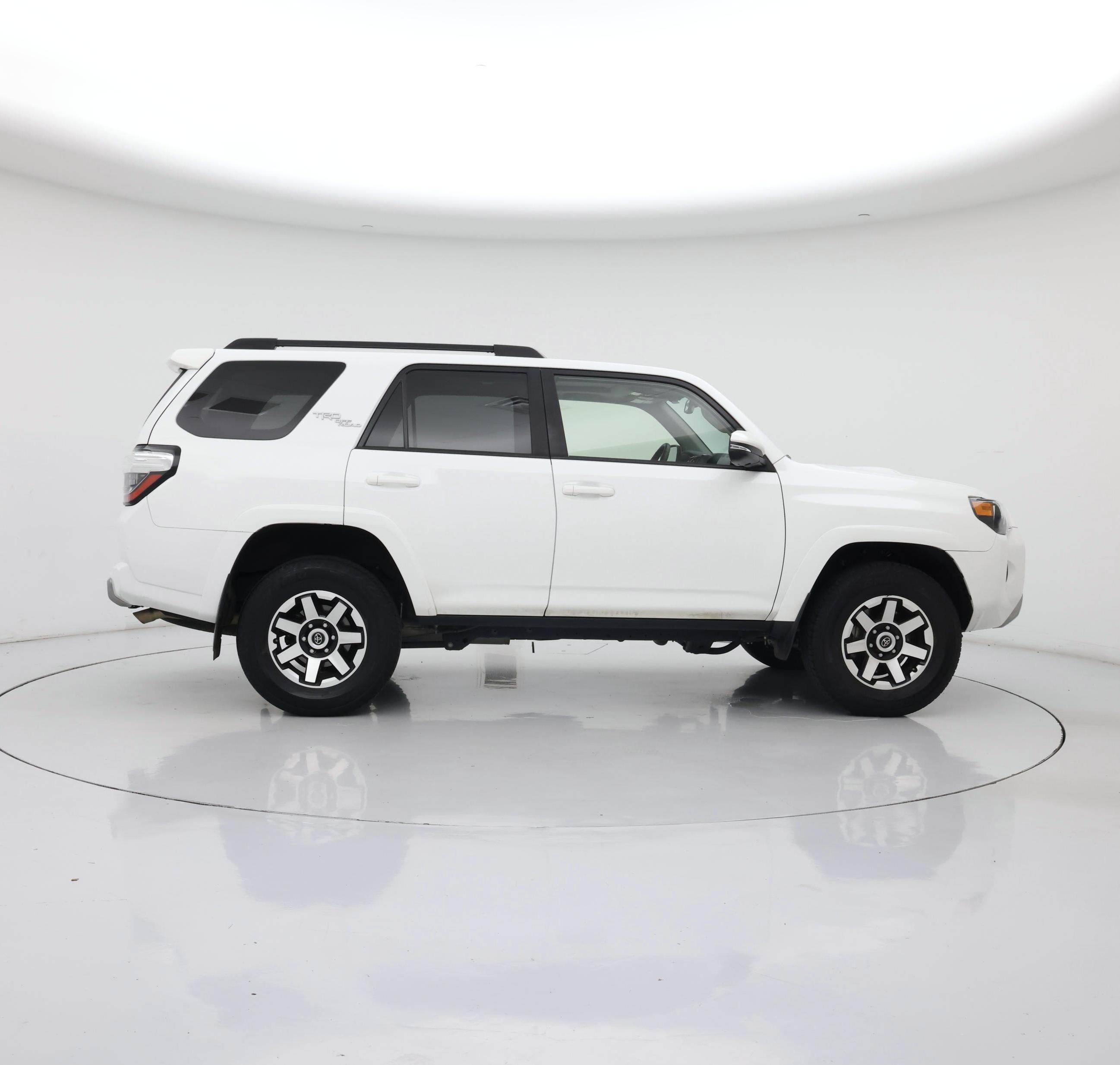 Thumbnail: 2021 Toyota 4Runner - 7