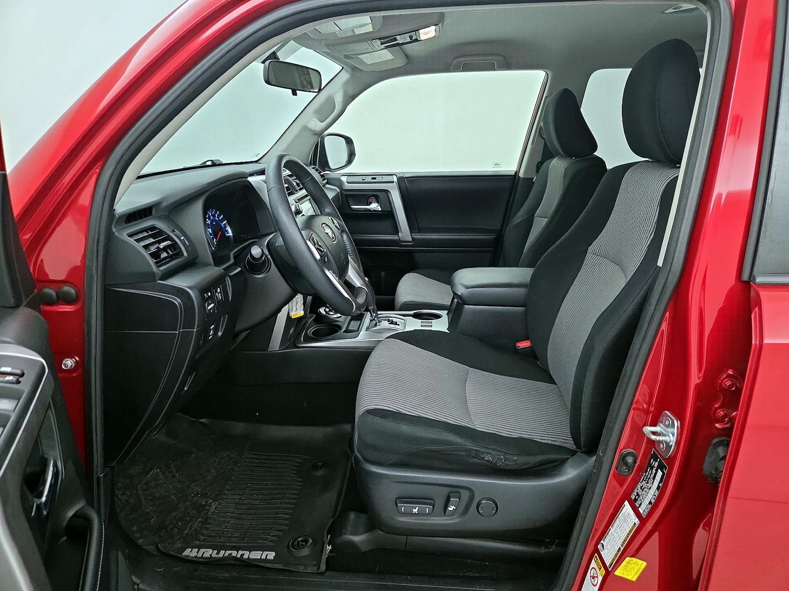 Power Seat(s) & Side Airbags