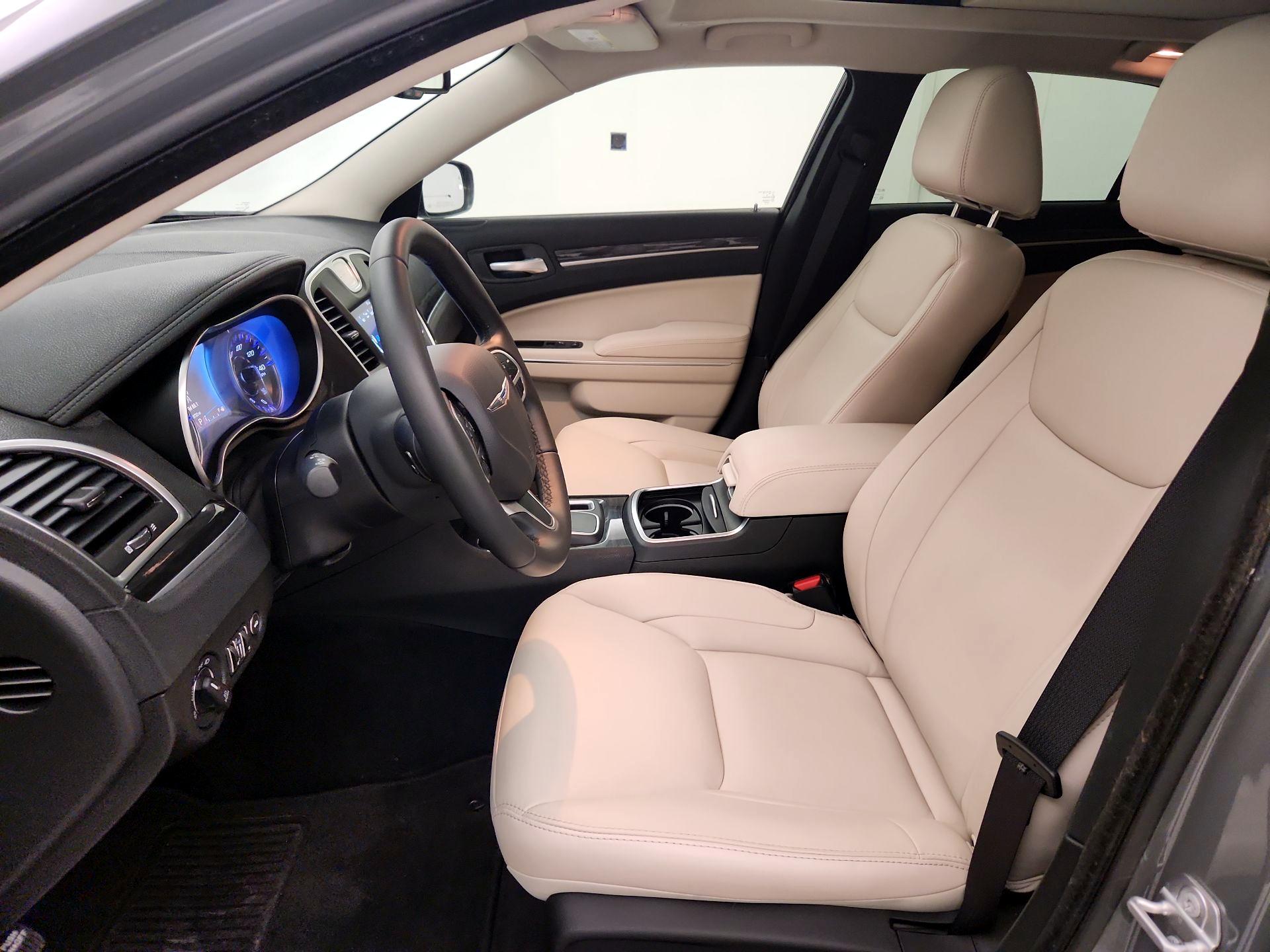 Thumbnail: 2018 Chrysler 300 - 11