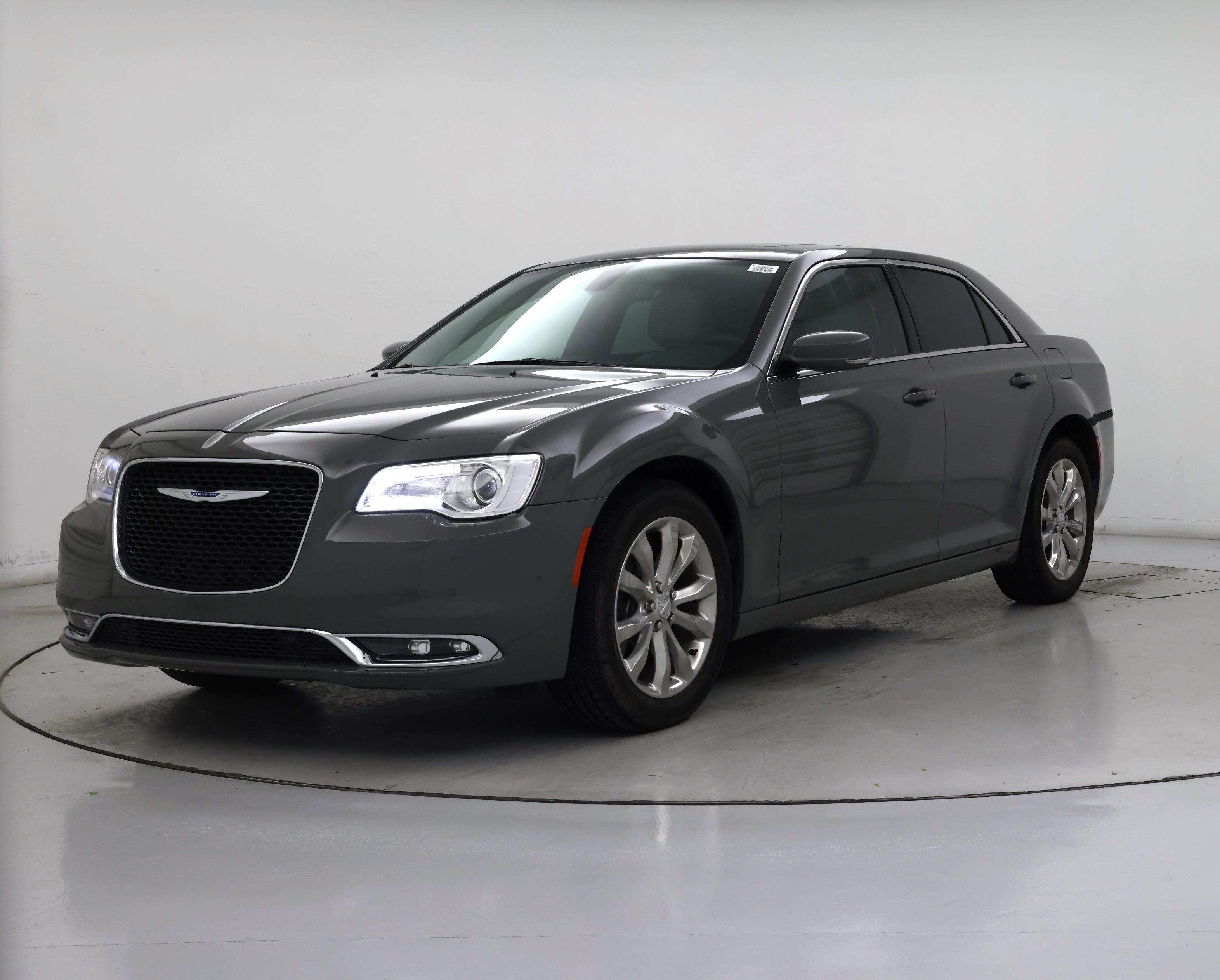 Thumbnail: 2018 Chrysler 300 - 4