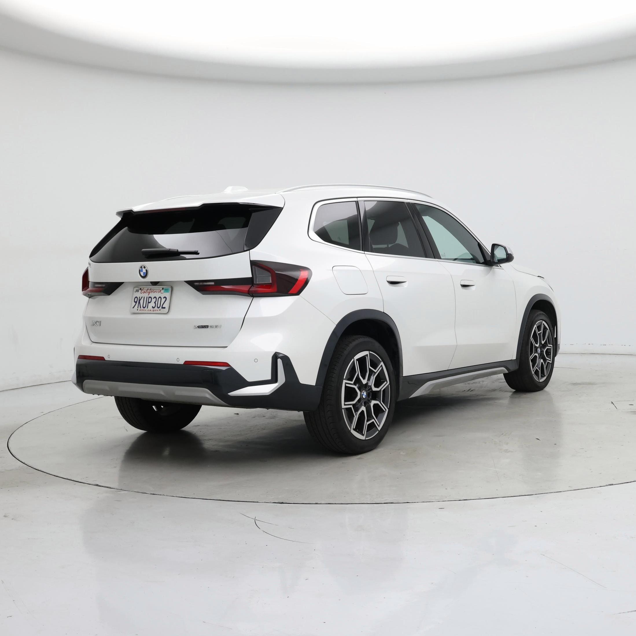 Thumbnail: 2024 BMW X1 - 8