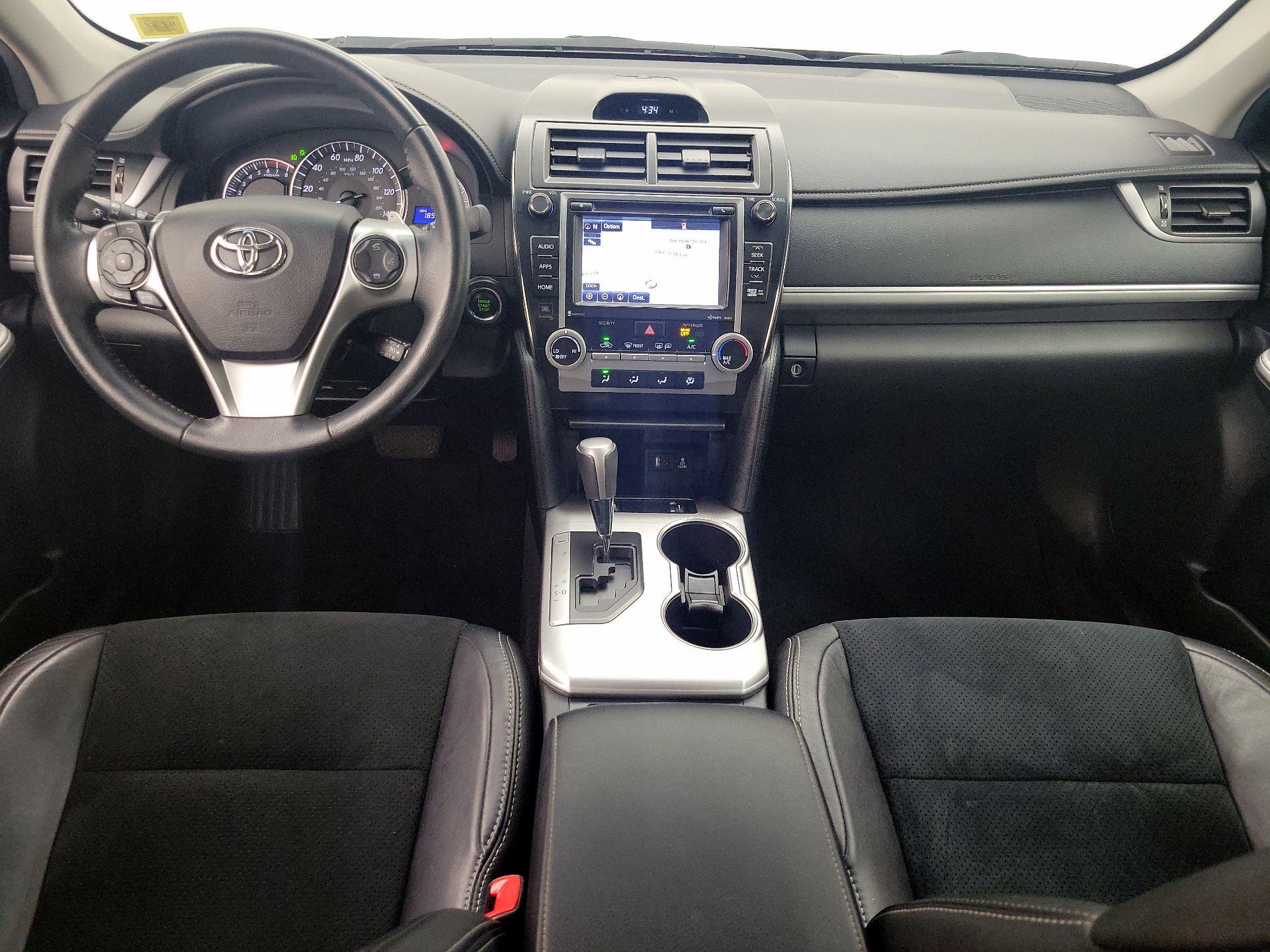 Thumbnail: 2014 Toyota Camry - 9