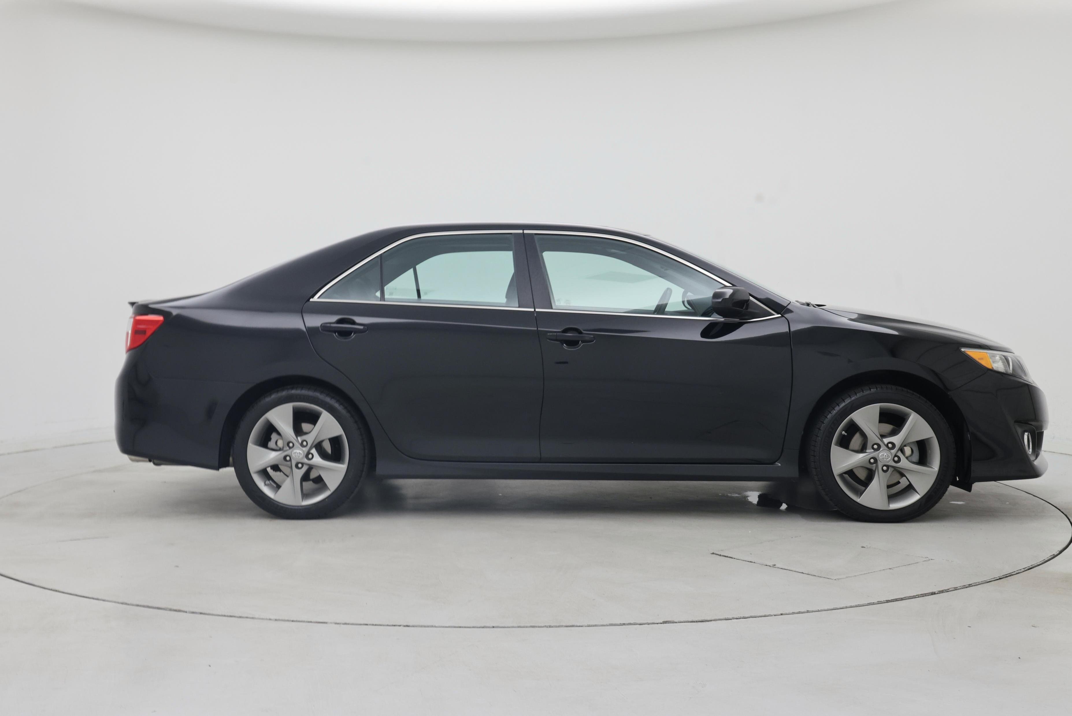 Thumbnail: 2014 Toyota Camry - 7