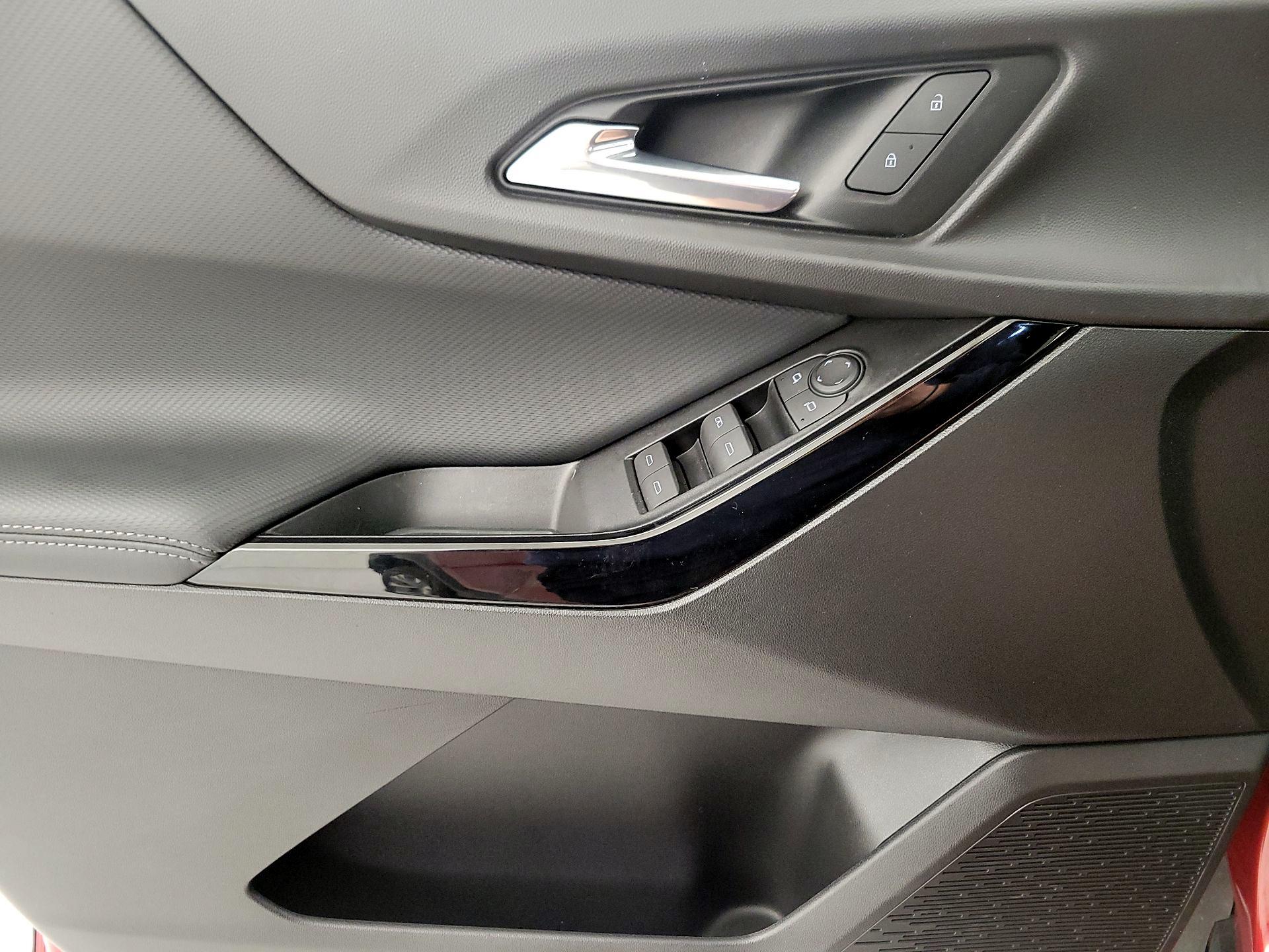 Thumbnail: 2025 Chevrolet Equinox - 12