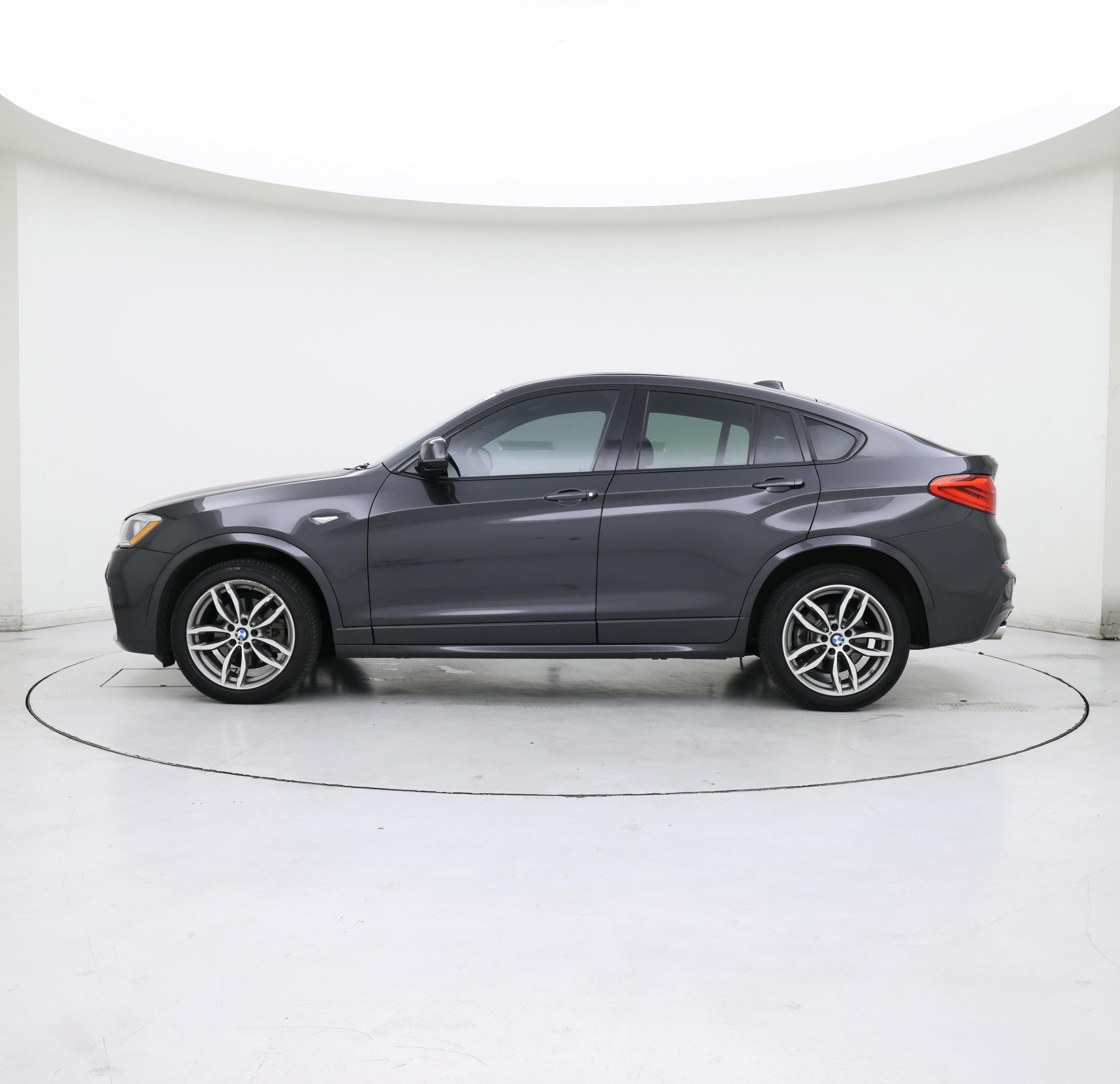 Thumbnail: 2016 BMW X4 - 3