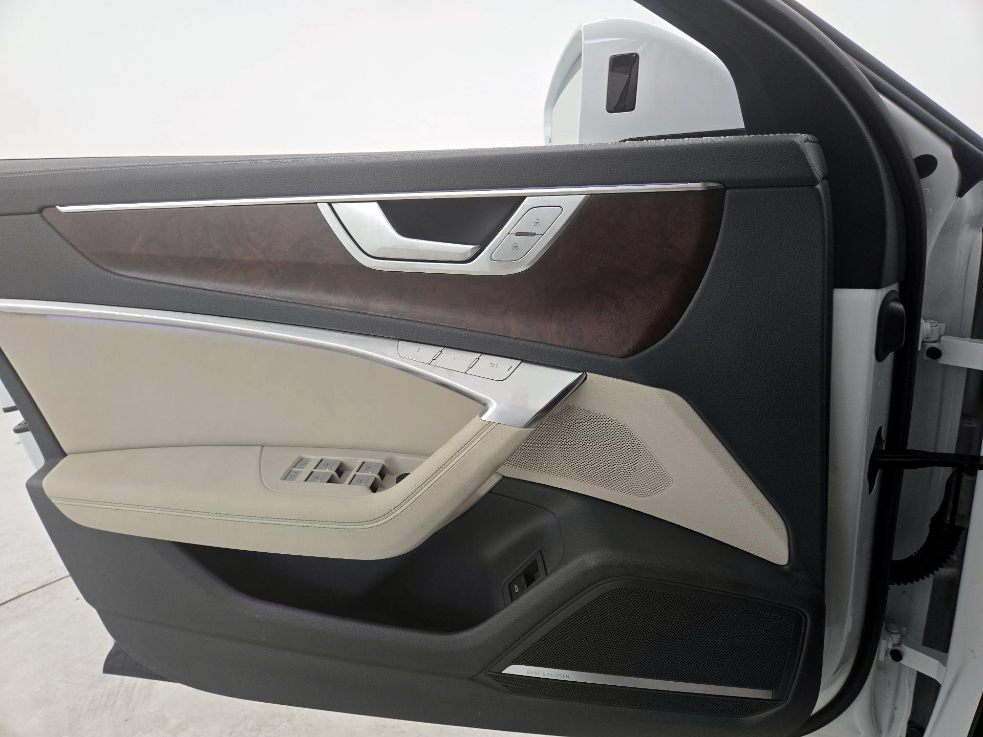 Thumbnail: 2020 Audi A6 - 12