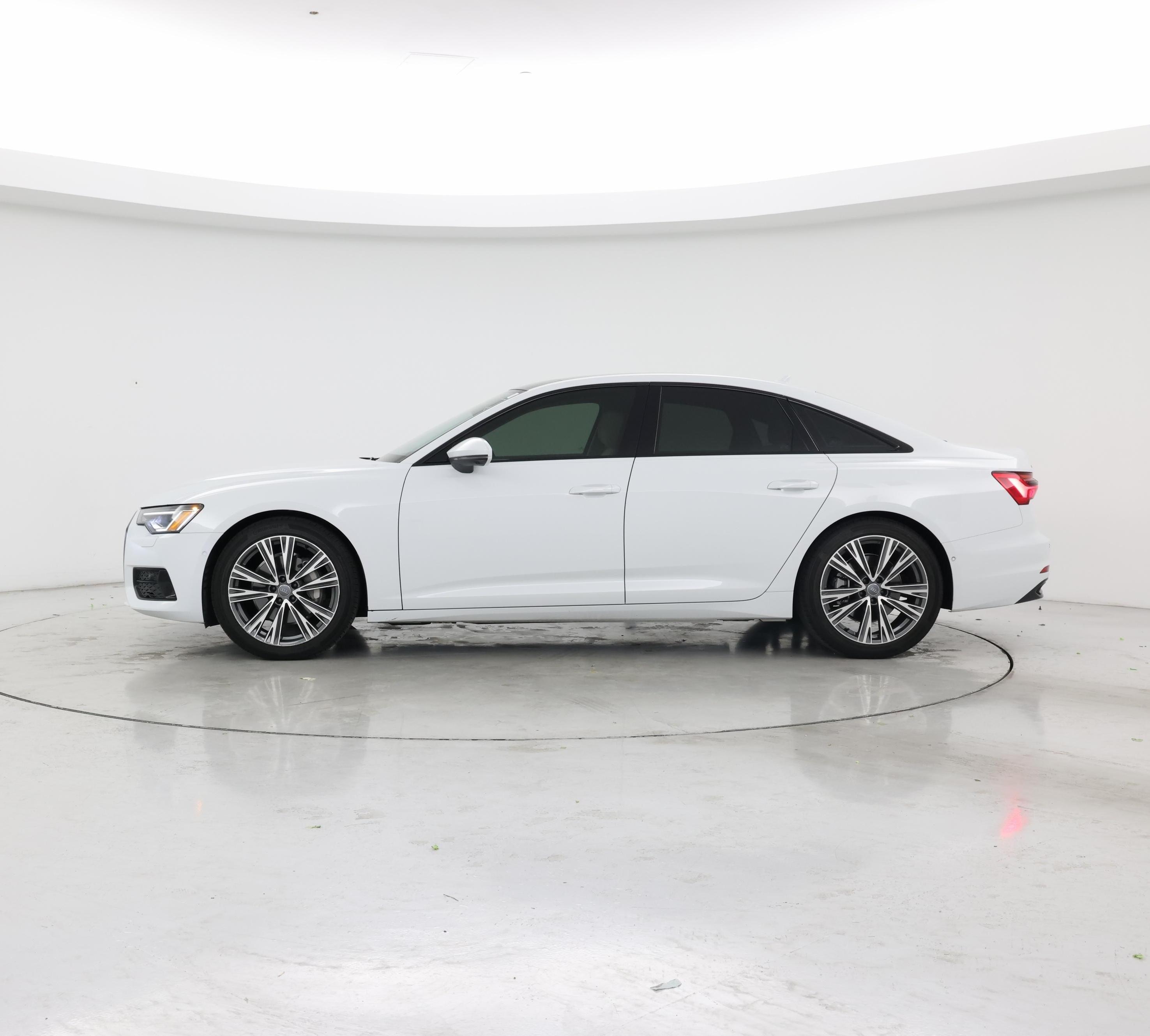 Thumbnail: 2020 Audi A6 - 3