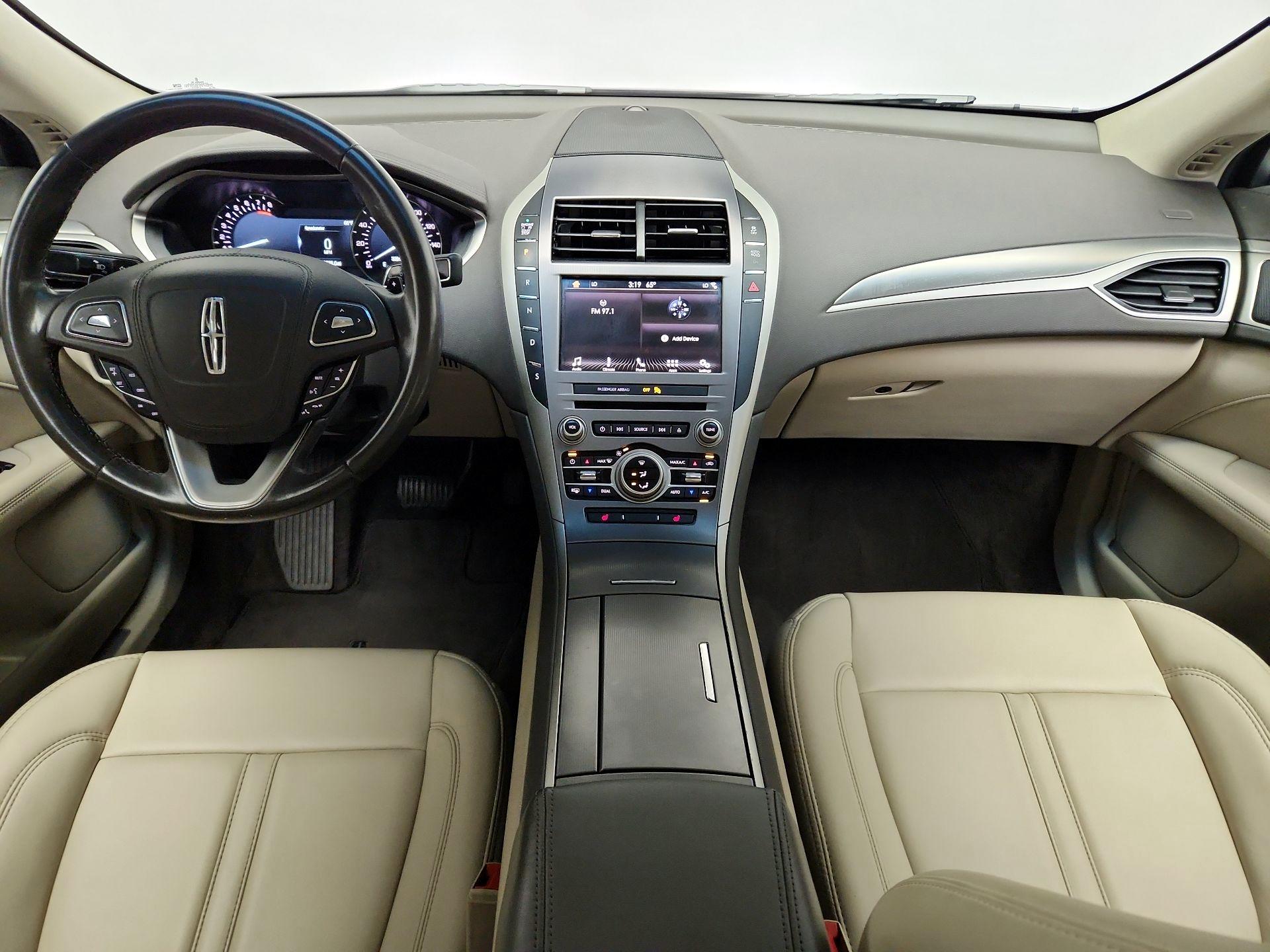 Thumbnail: 2017 Lincoln MKZ - 9