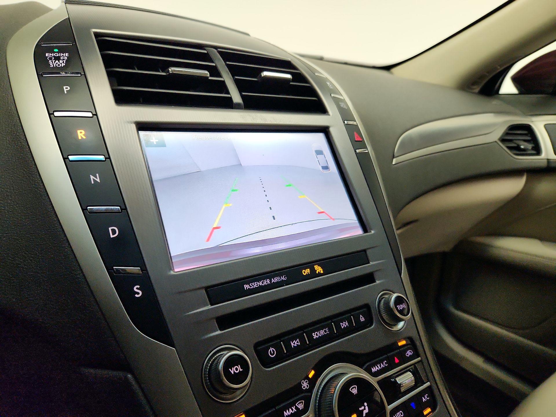 Thumbnail: 2017 Lincoln MKZ - 14