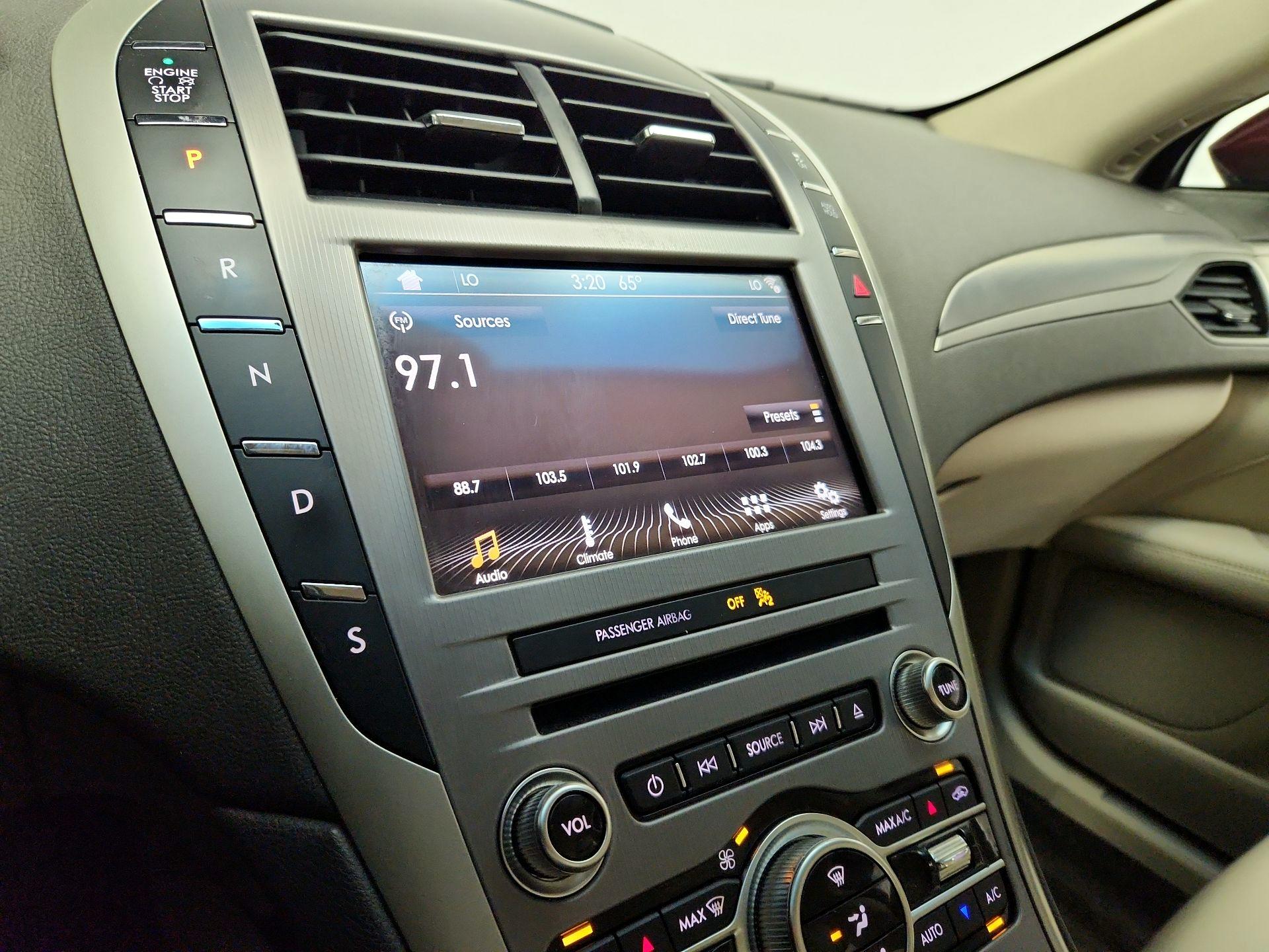 Thumbnail: 2017 Lincoln MKZ - 15