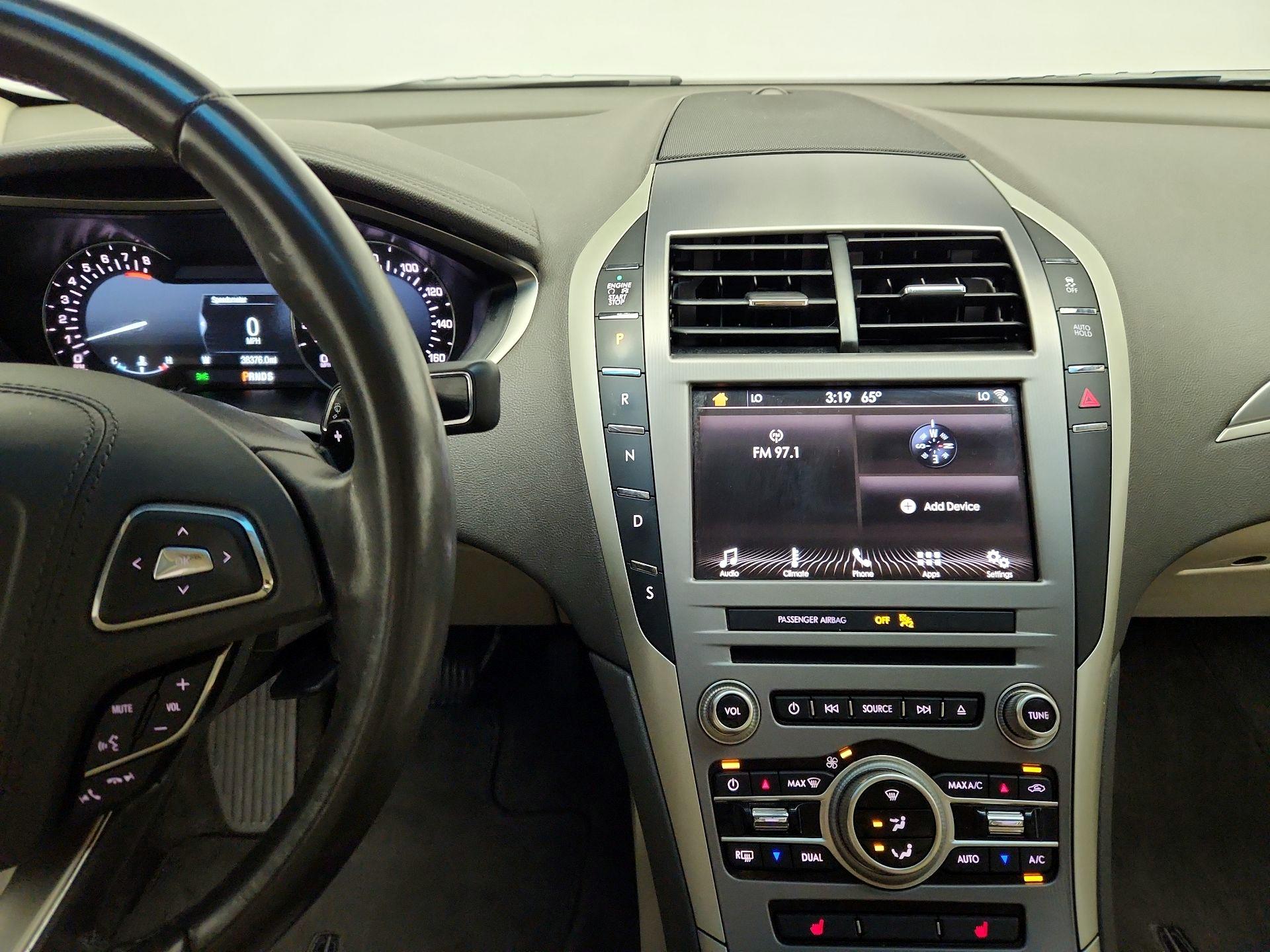 Thumbnail: 2017 Lincoln MKZ - 17