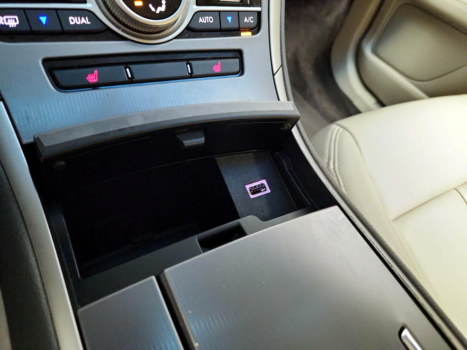 Thumbnail: 2017 Lincoln MKZ - 18