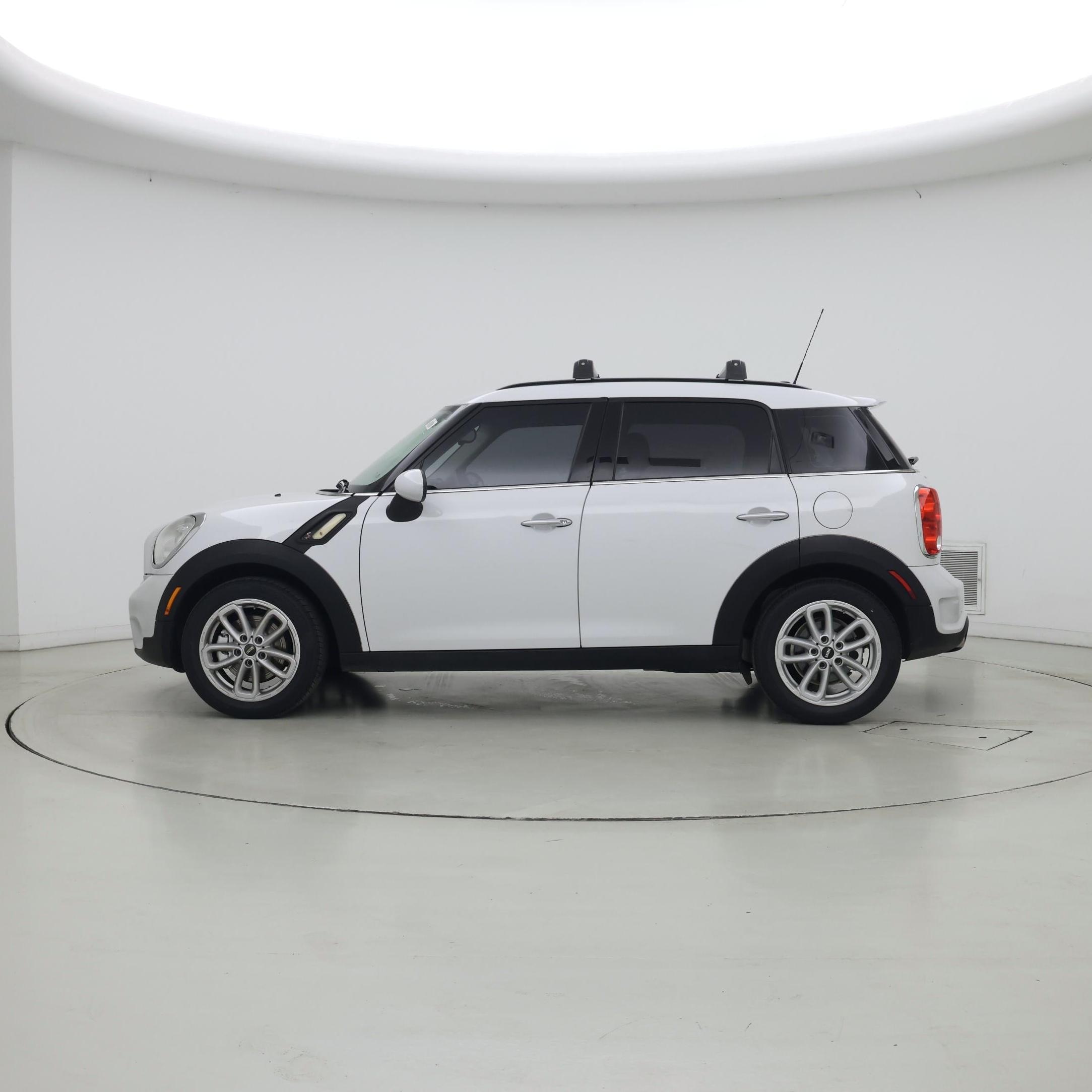 Thumbnail: 2015 MINI Cooper Countryman - 3