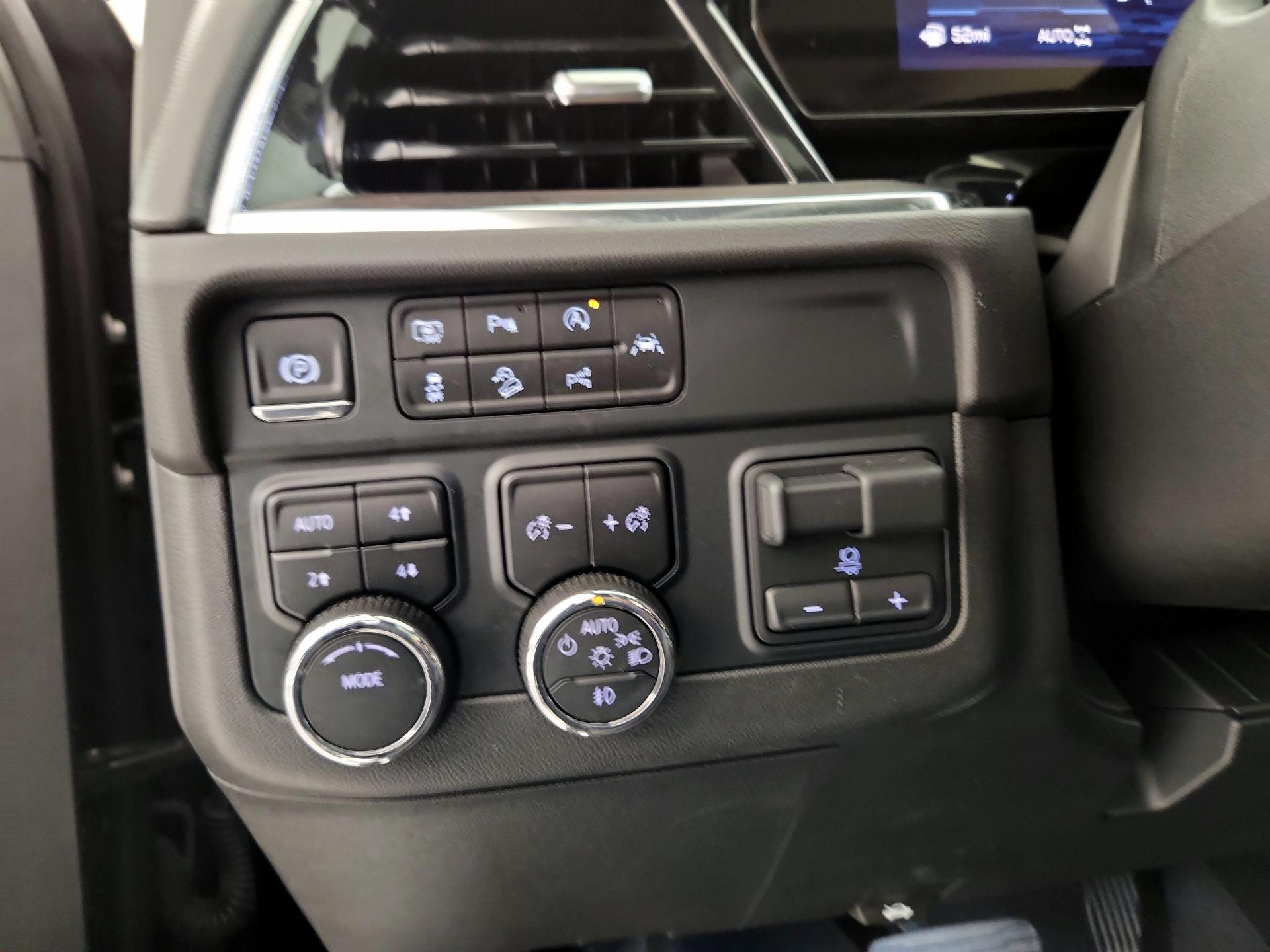 Thumbnail: 2025 Chevrolet Suburban - 13