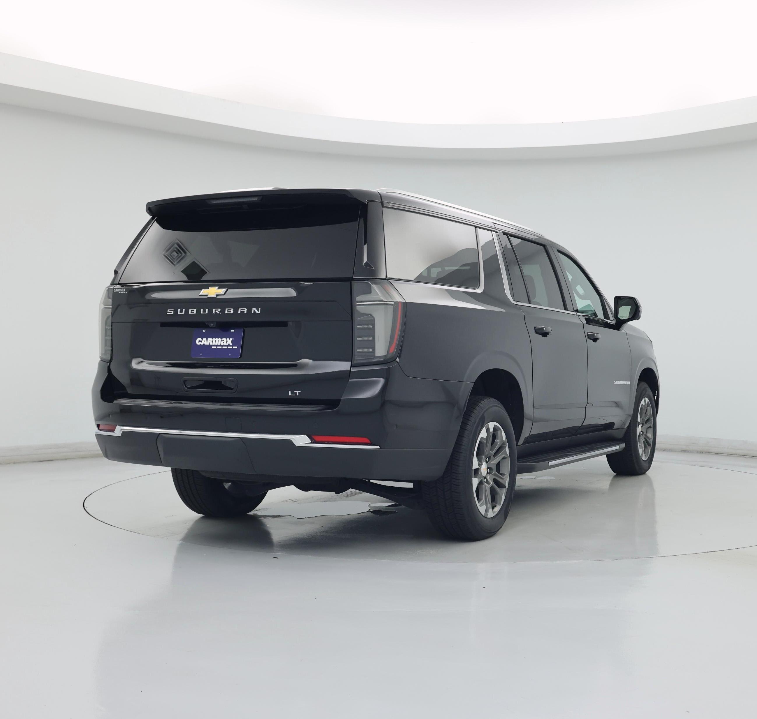 Thumbnail: 2025 Chevrolet Suburban - 8