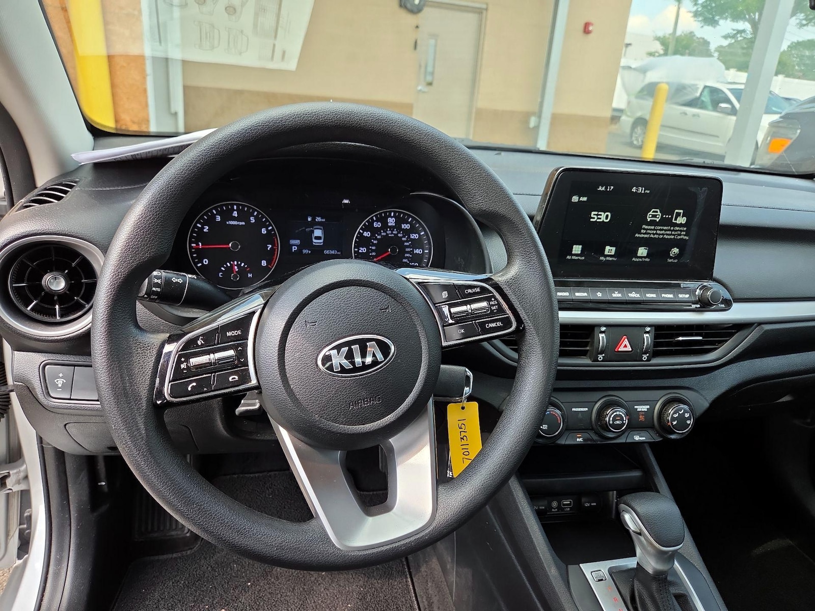 2021 Kia Forte LXS - Photo 11