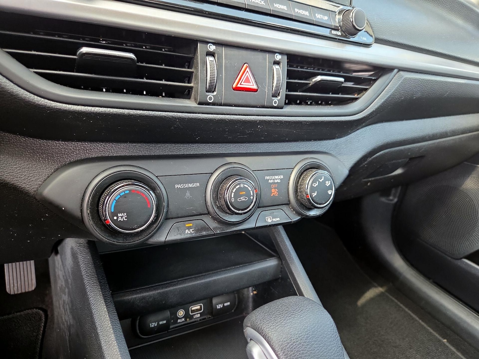 2021 Kia Forte LXS - Photo 17