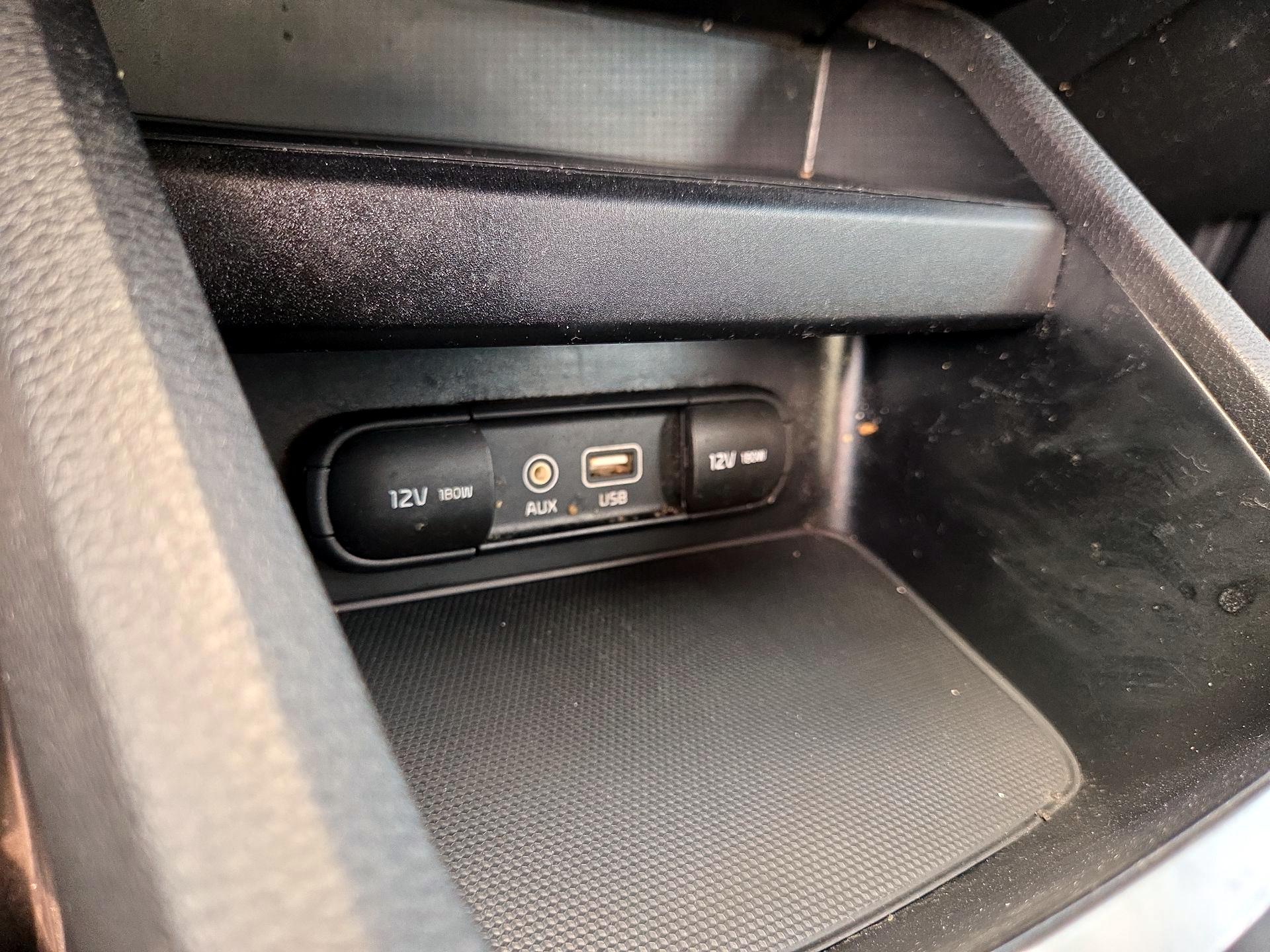 Thumbnail: 2021 Kia Forte - 18
