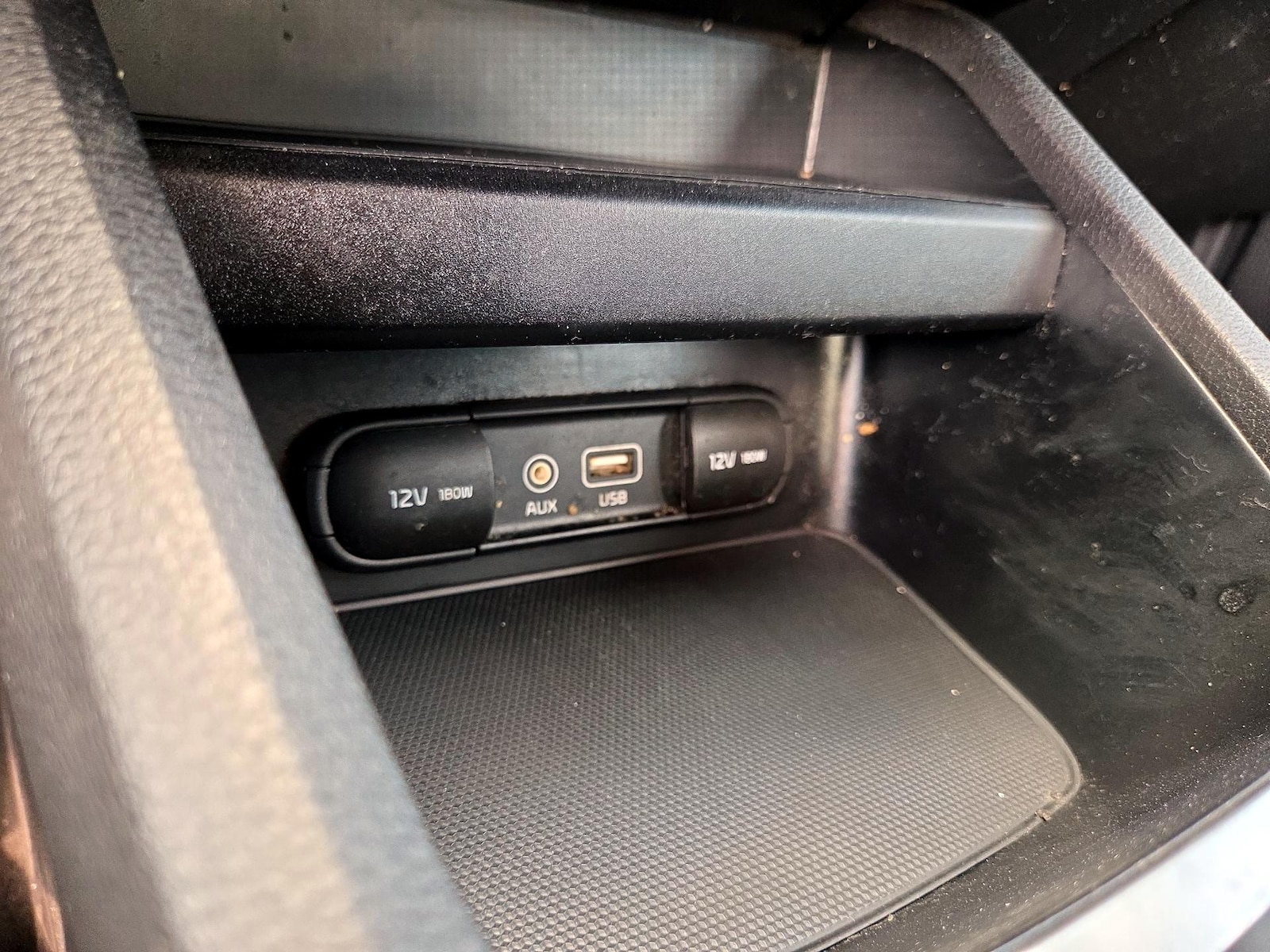 2021 Kia Forte LXS - Photo 19