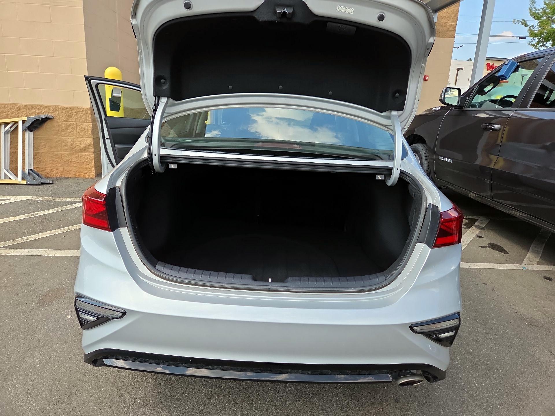 Thumbnail: 2021 Kia Forte - 20