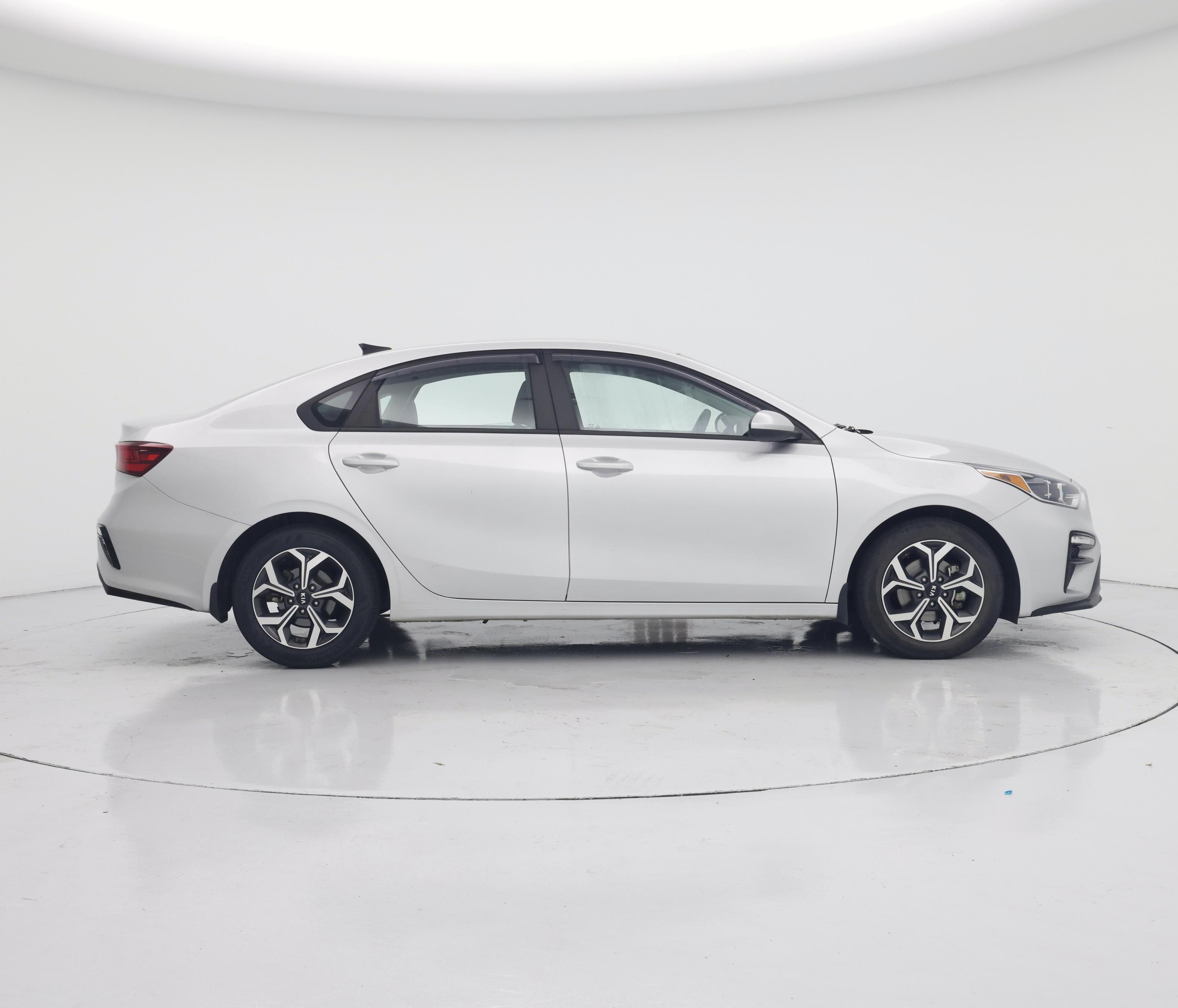 Thumbnail: 2021 Kia Forte - 7
