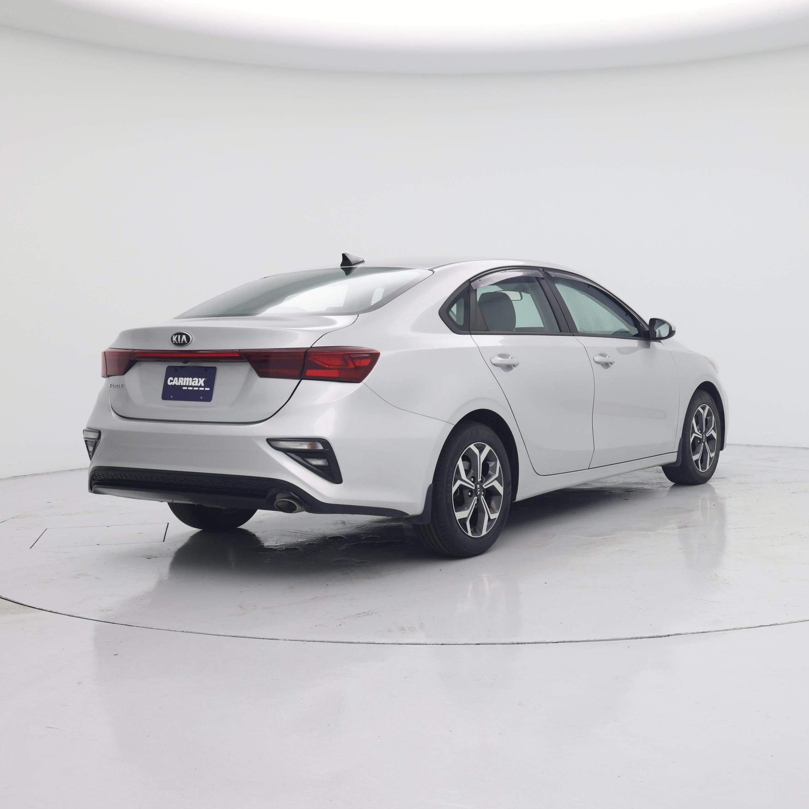 Thumbnail: 2021 Kia Forte - 8