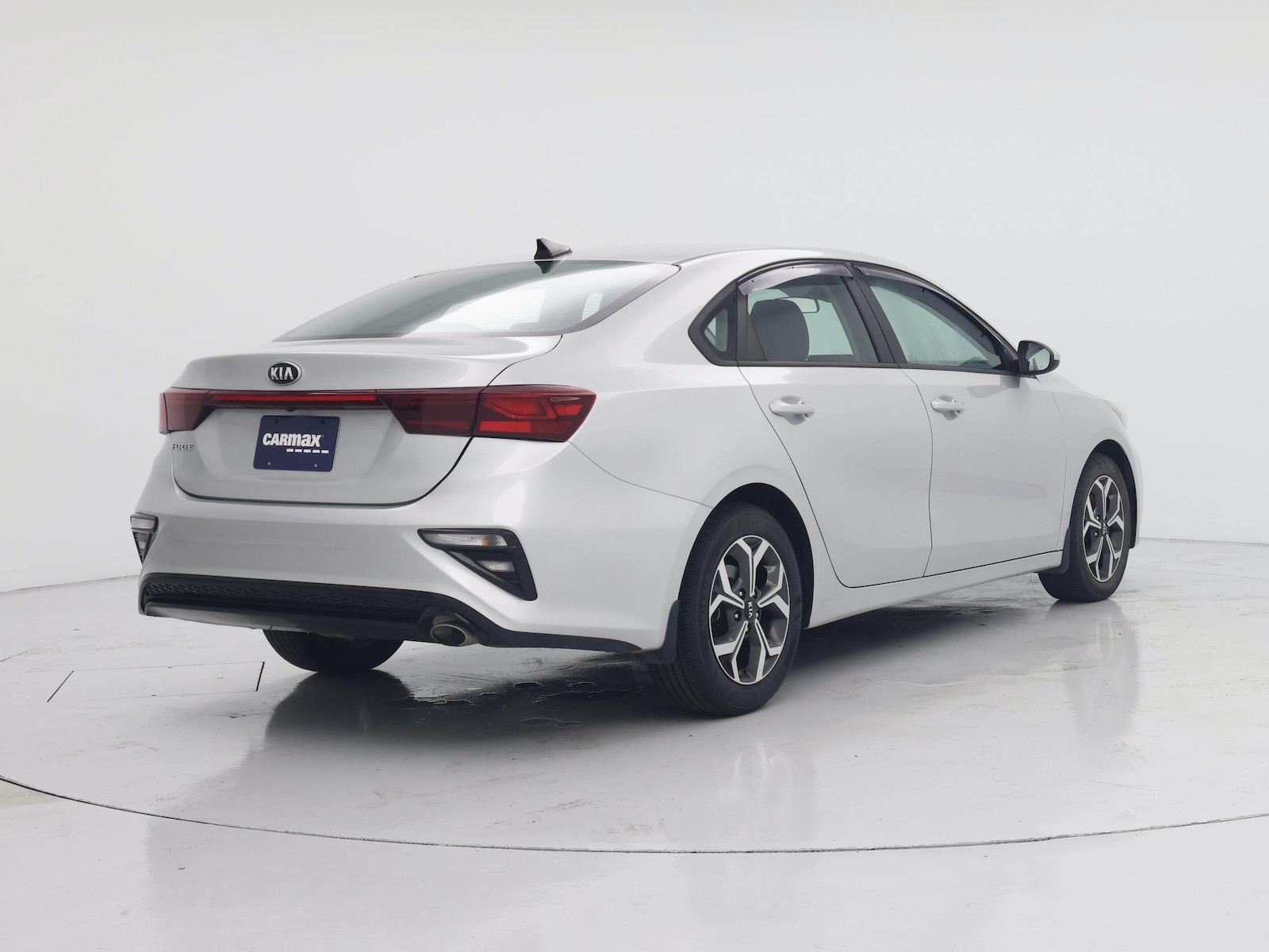 2021 Kia Forte LXS - Photo 9