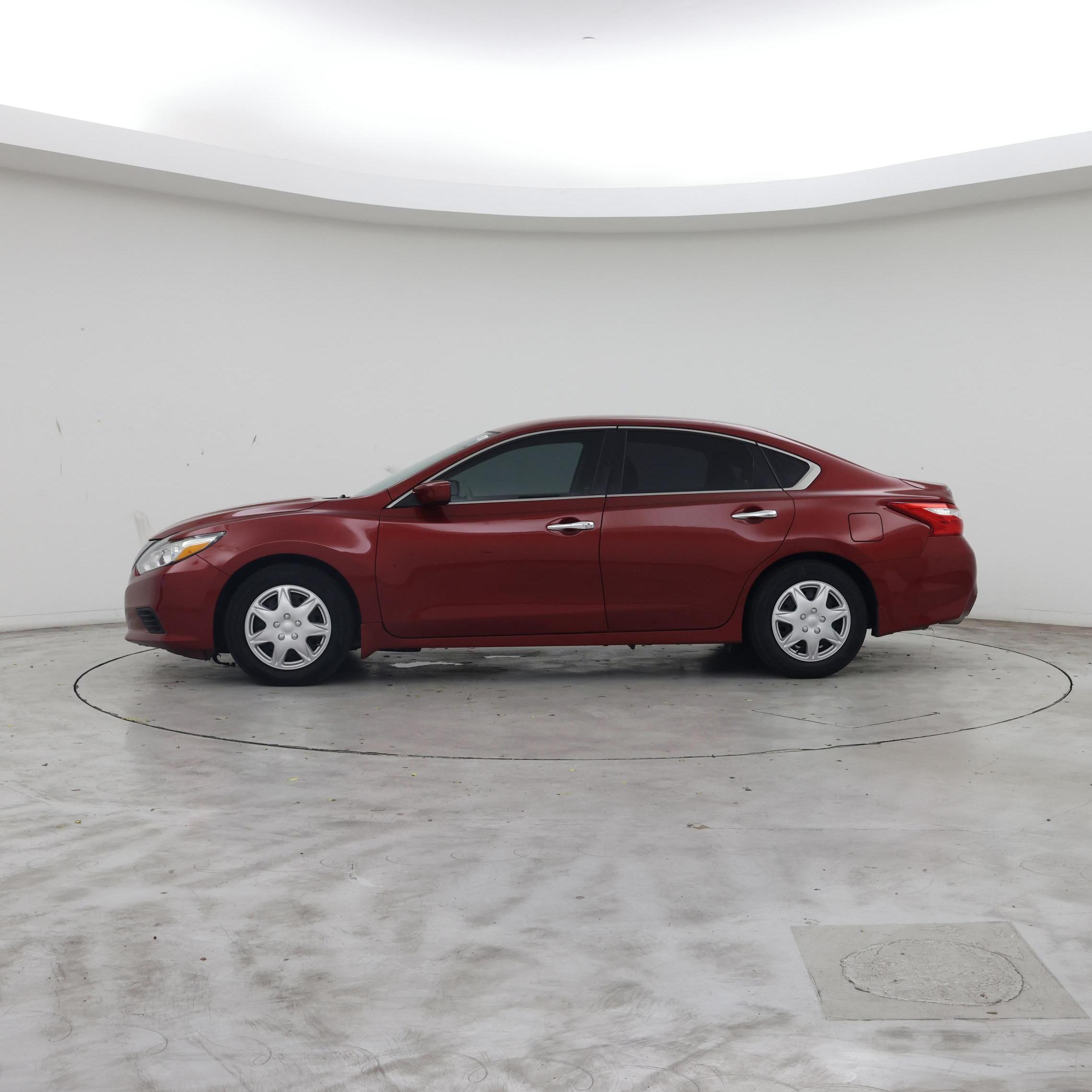 Thumbnail: 2016 Nissan Altima - 3