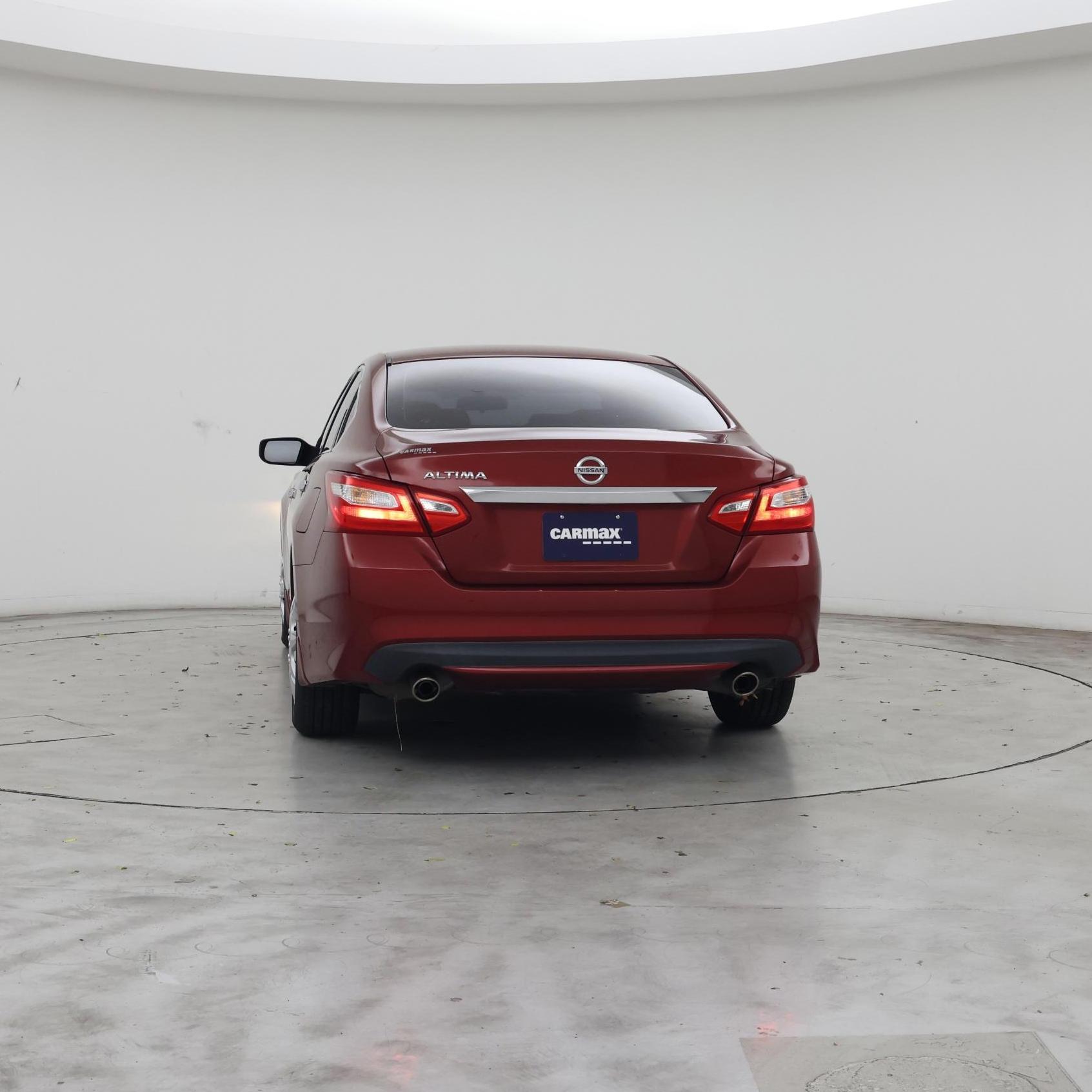 Thumbnail: 2016 Nissan Altima - 6