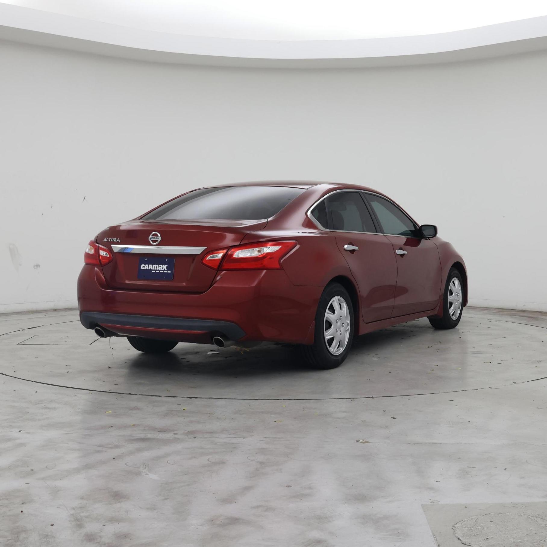 Thumbnail: 2016 Nissan Altima - 8