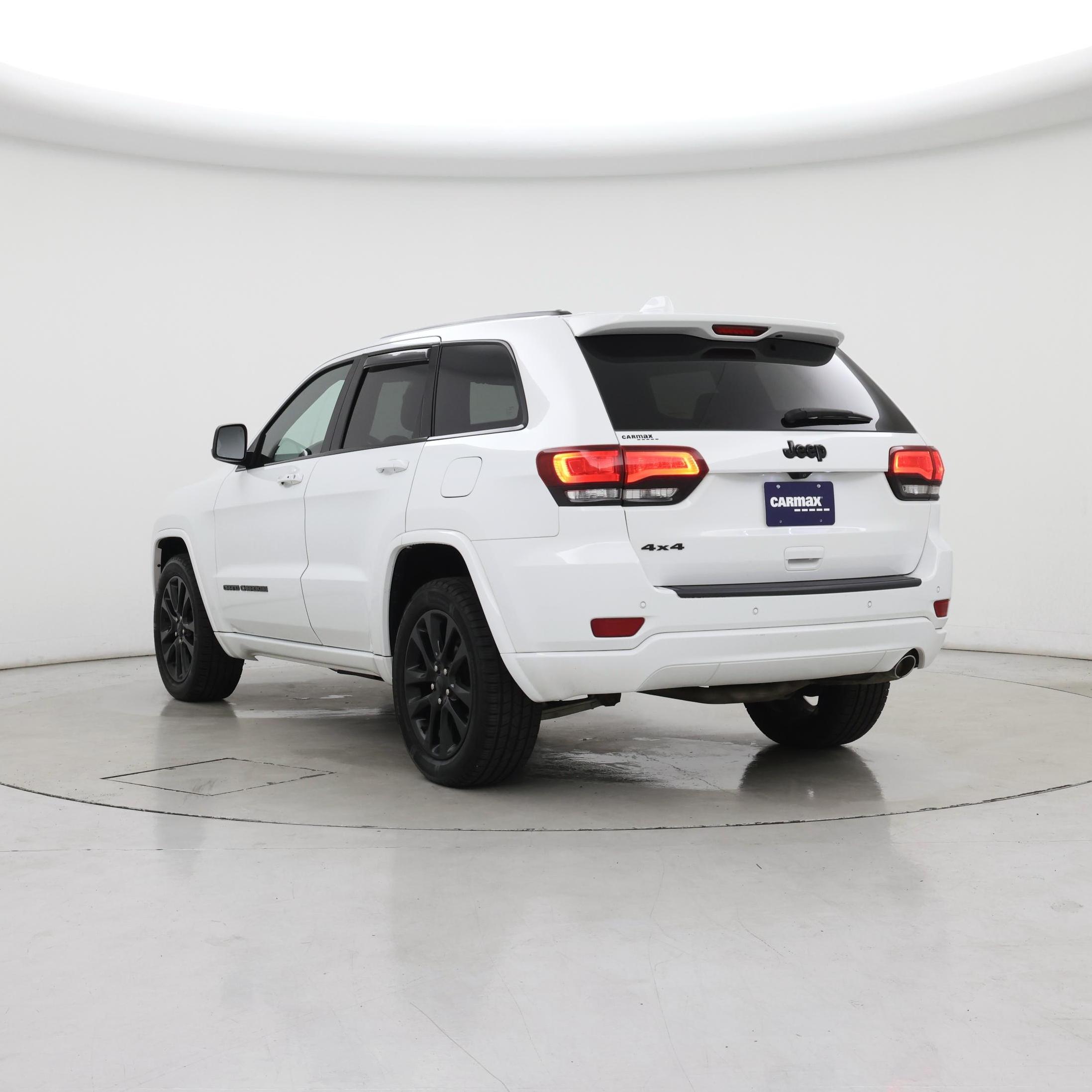 Thumbnail: 2018 Jeep Grand Cherokee - 2