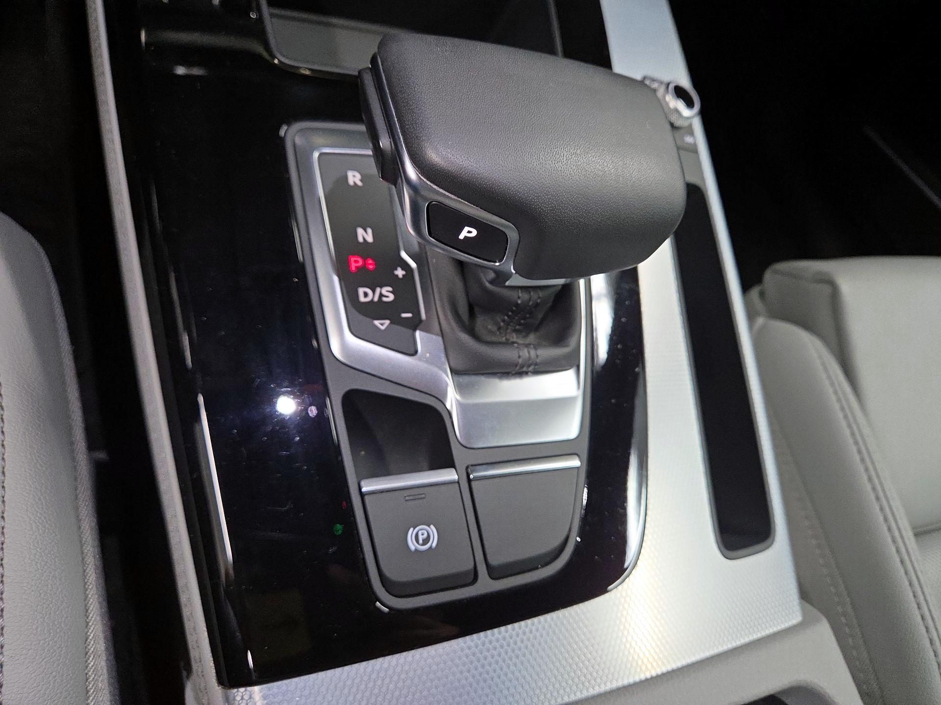 Thumbnail: 2024 Audi Q5 - 17