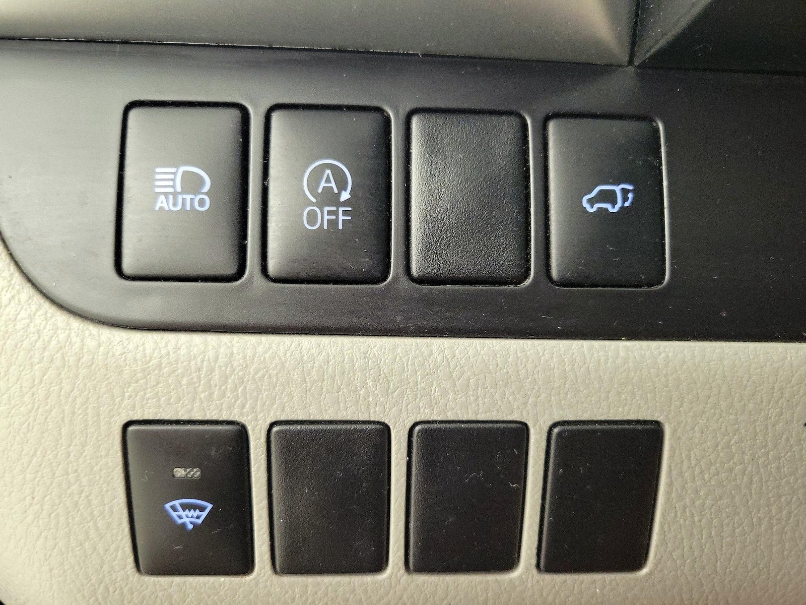 2017 Toyota Highlander XLE - Photo 14