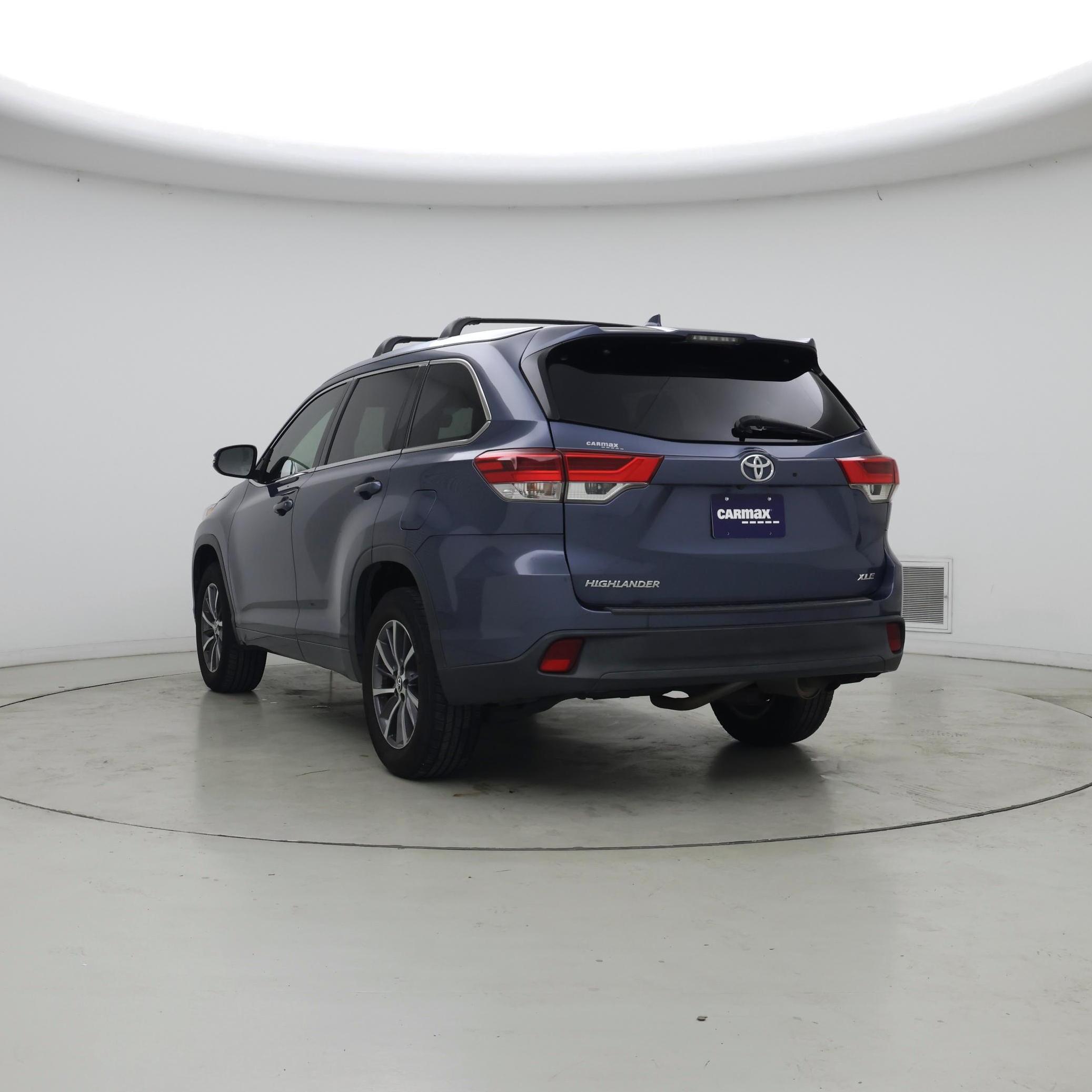 Thumbnail: 2017 Toyota Highlander - 2