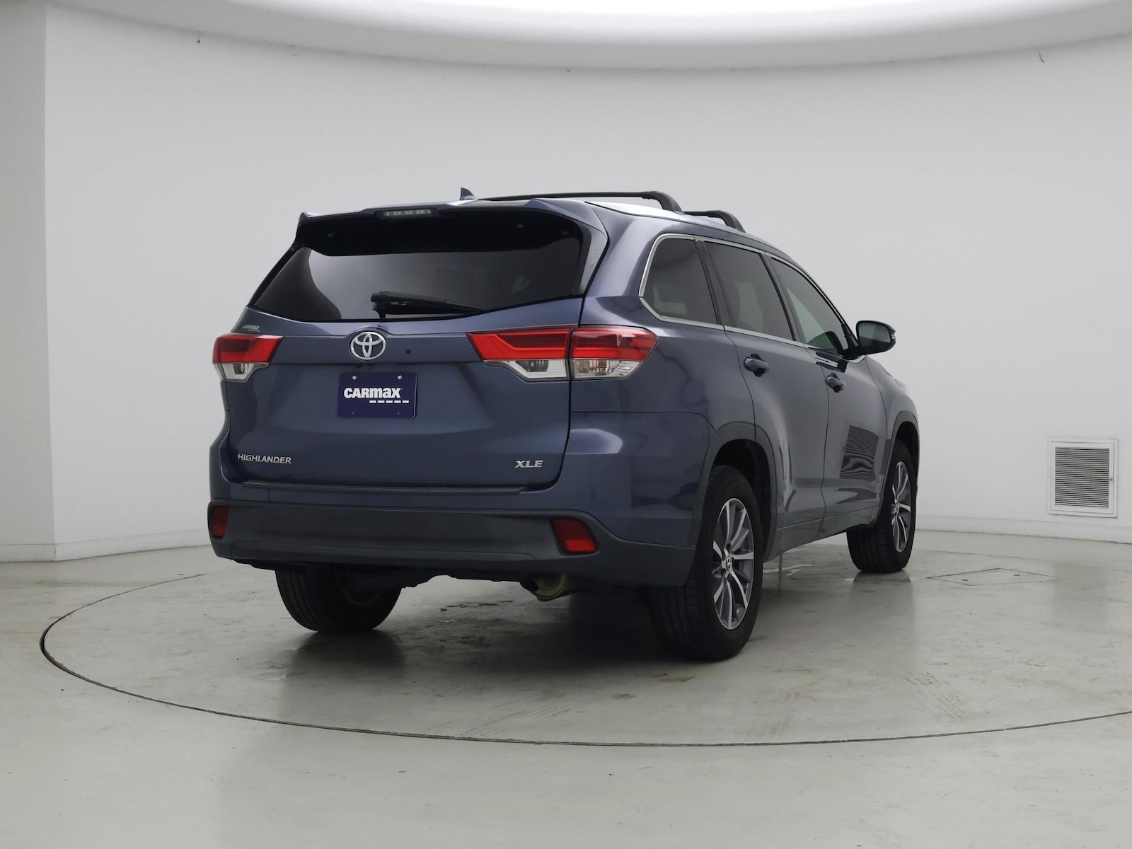 2017 Toyota Highlander XLE - Photo 9