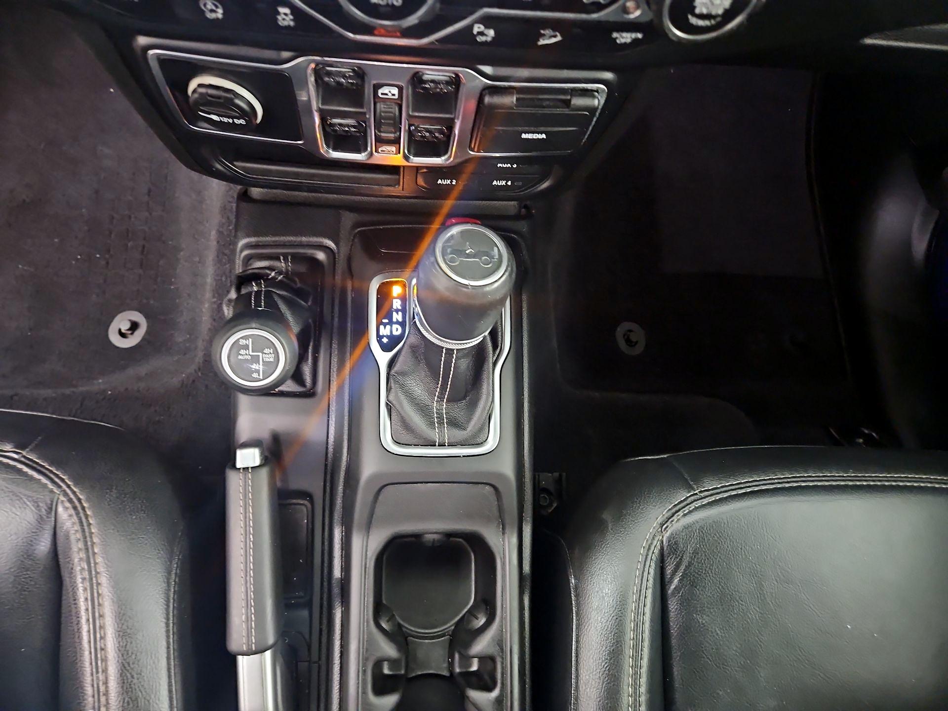 Thumbnail: 2019 Jeep Wrangler - 17