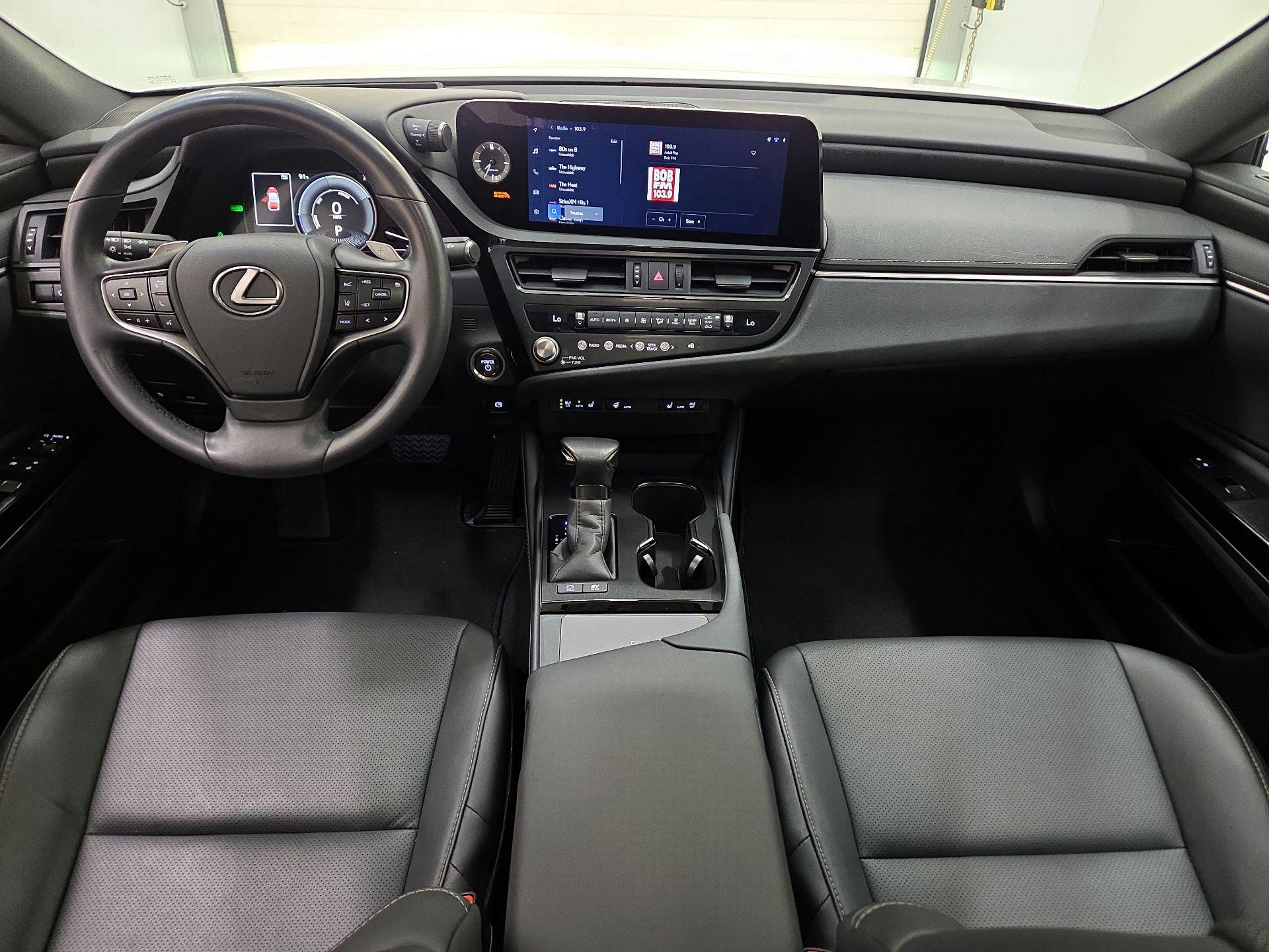 Thumbnail: 2025 Lexus ES - 9