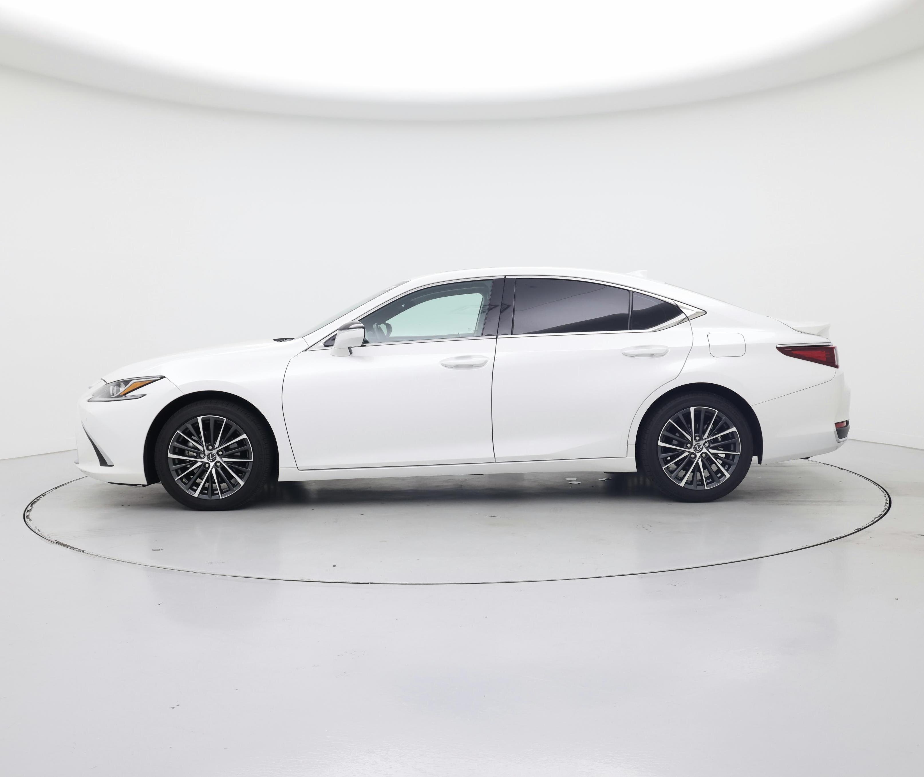 Thumbnail: 2025 Lexus ES - 3