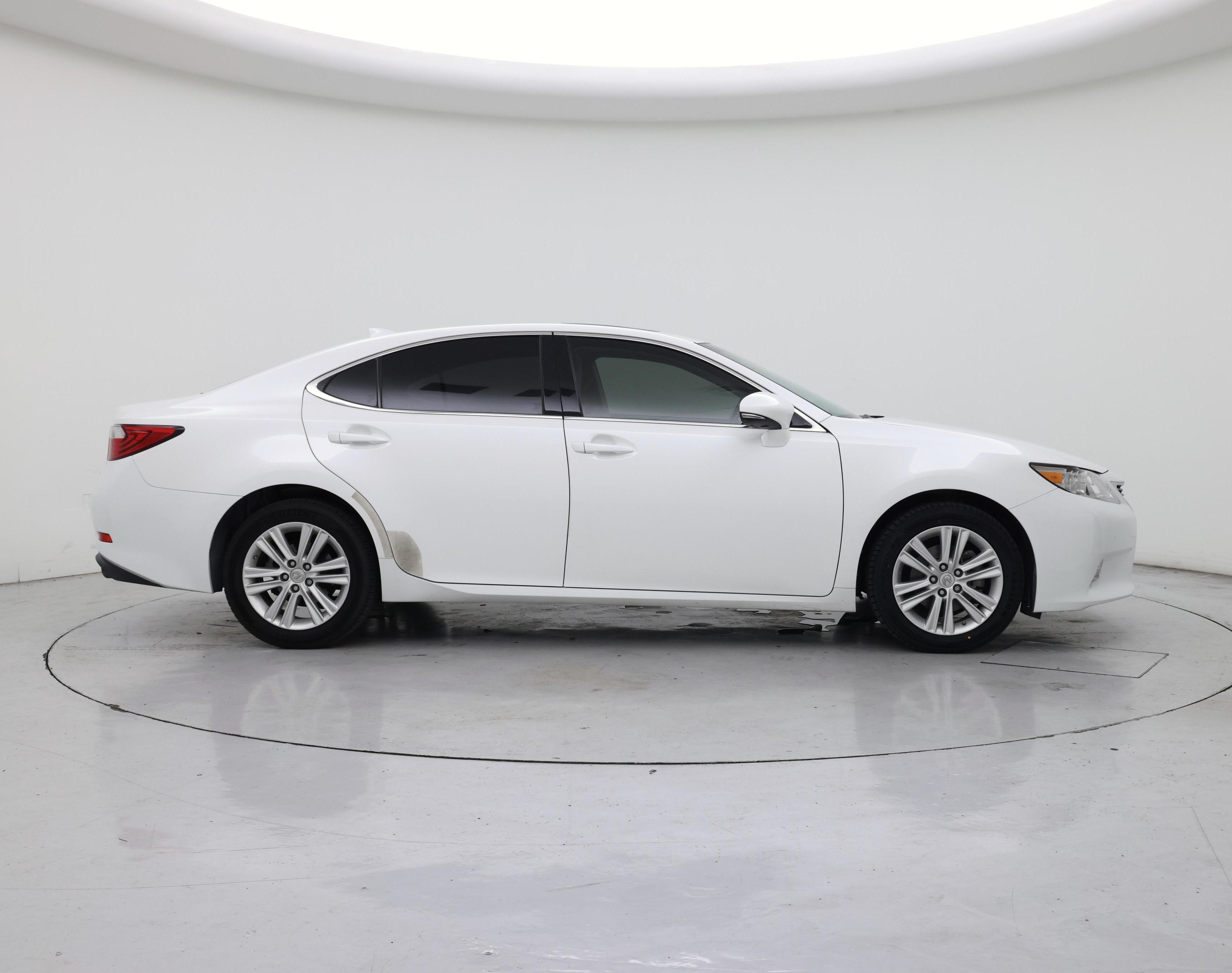 Thumbnail: 2015 Lexus ES - 7