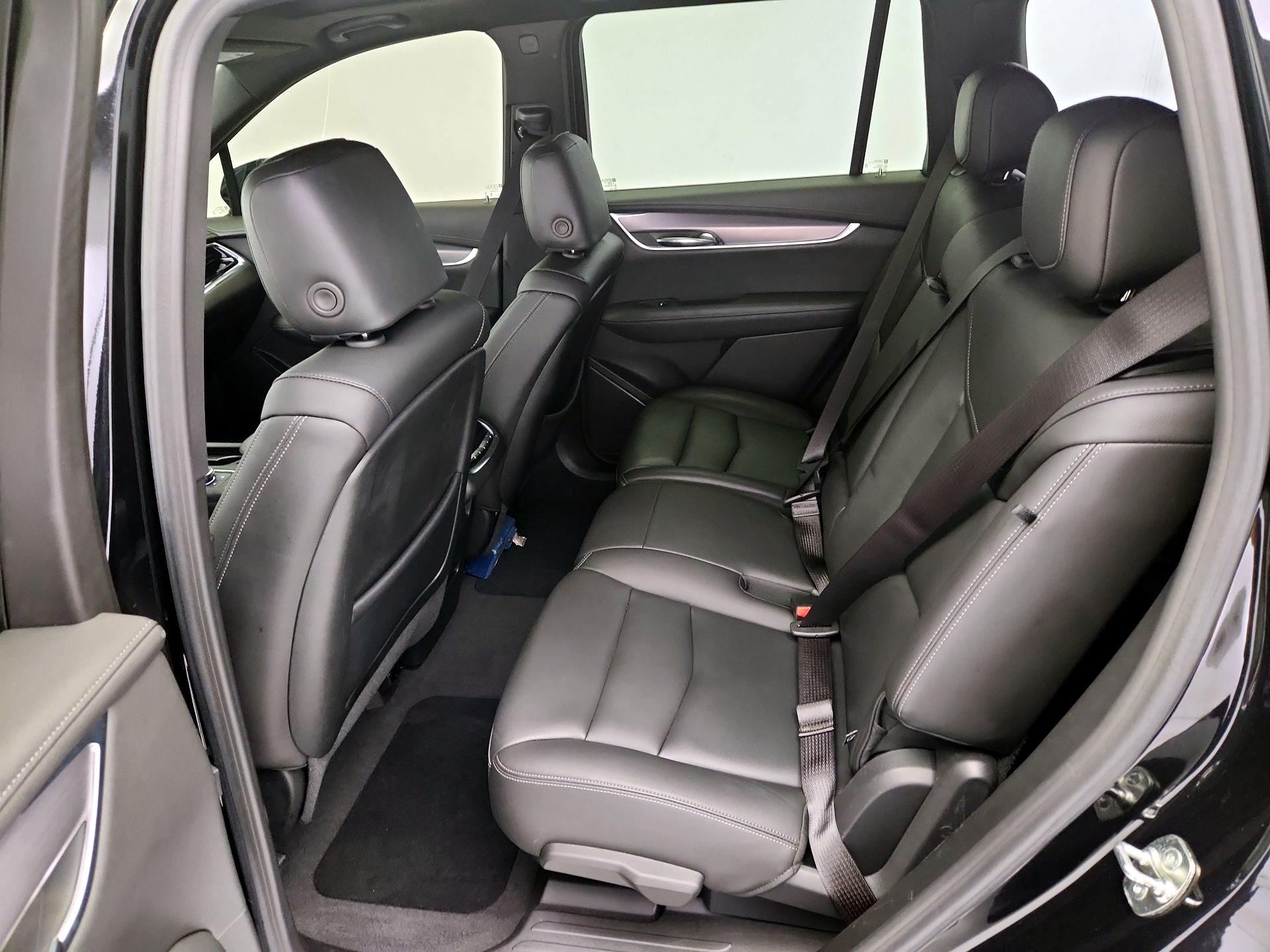 Thumbnail: 2024 Cadillac XT6 - 20