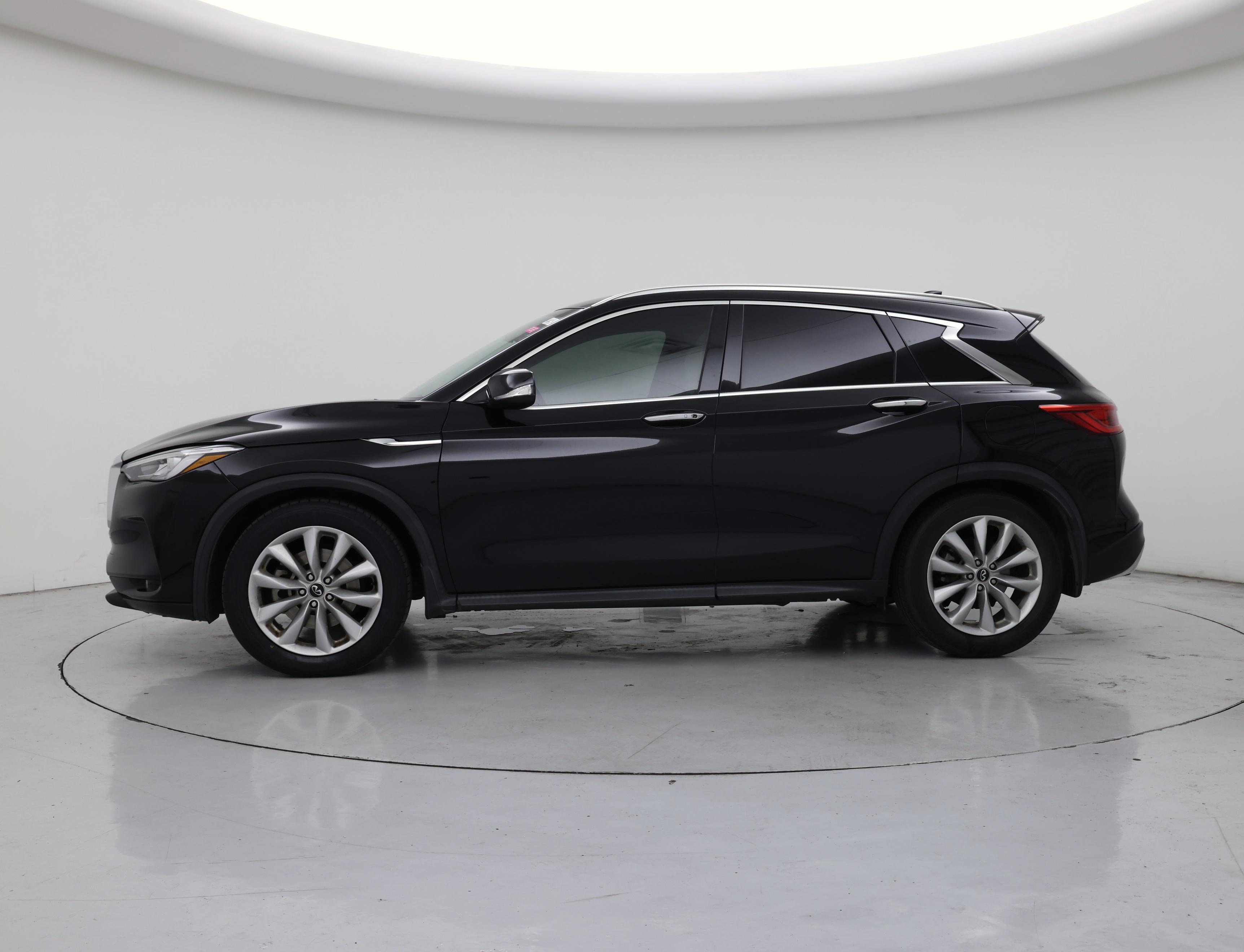 Thumbnail: 2019 INFINITI QX50 - 3