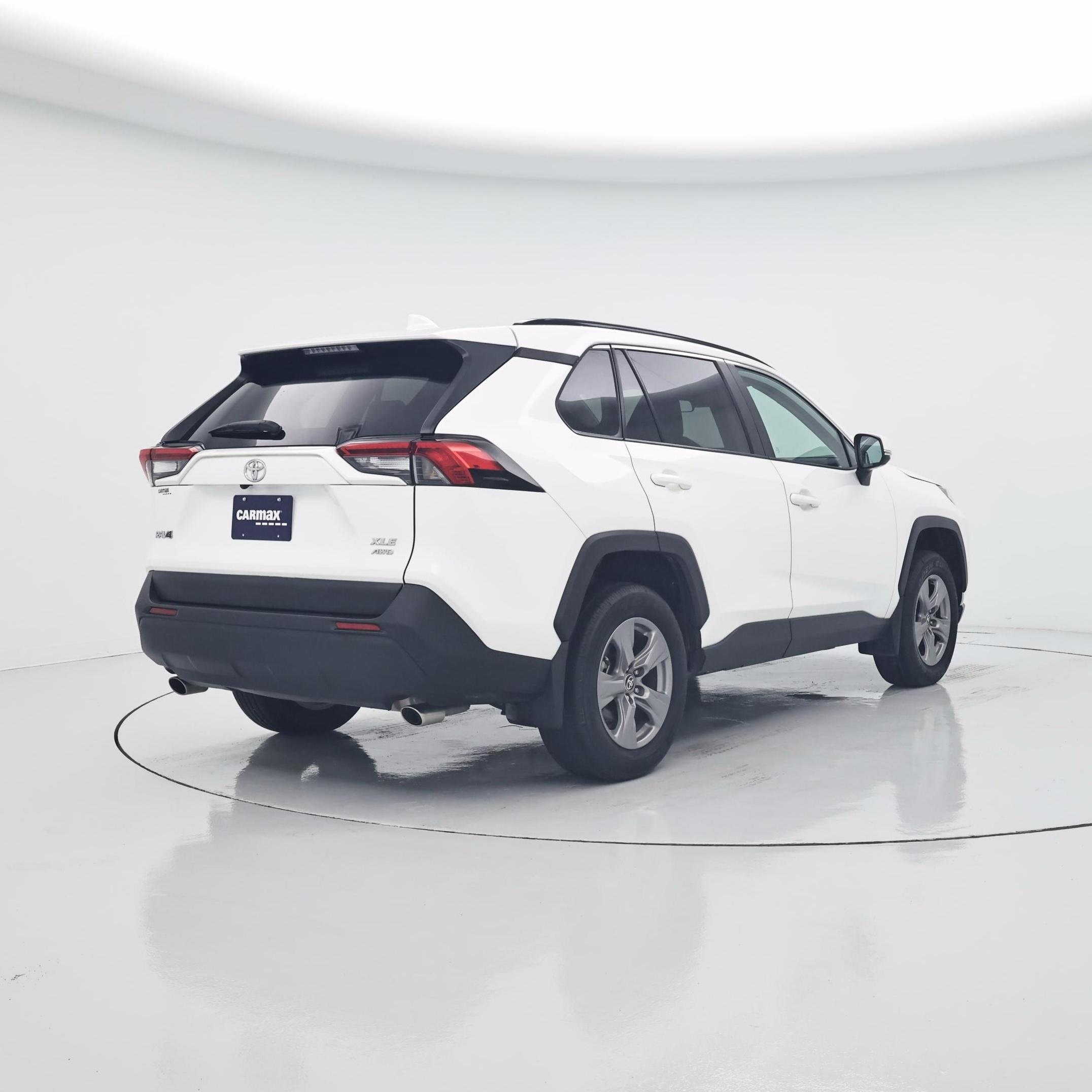 Thumbnail: 2024 Toyota RAV4 - 8