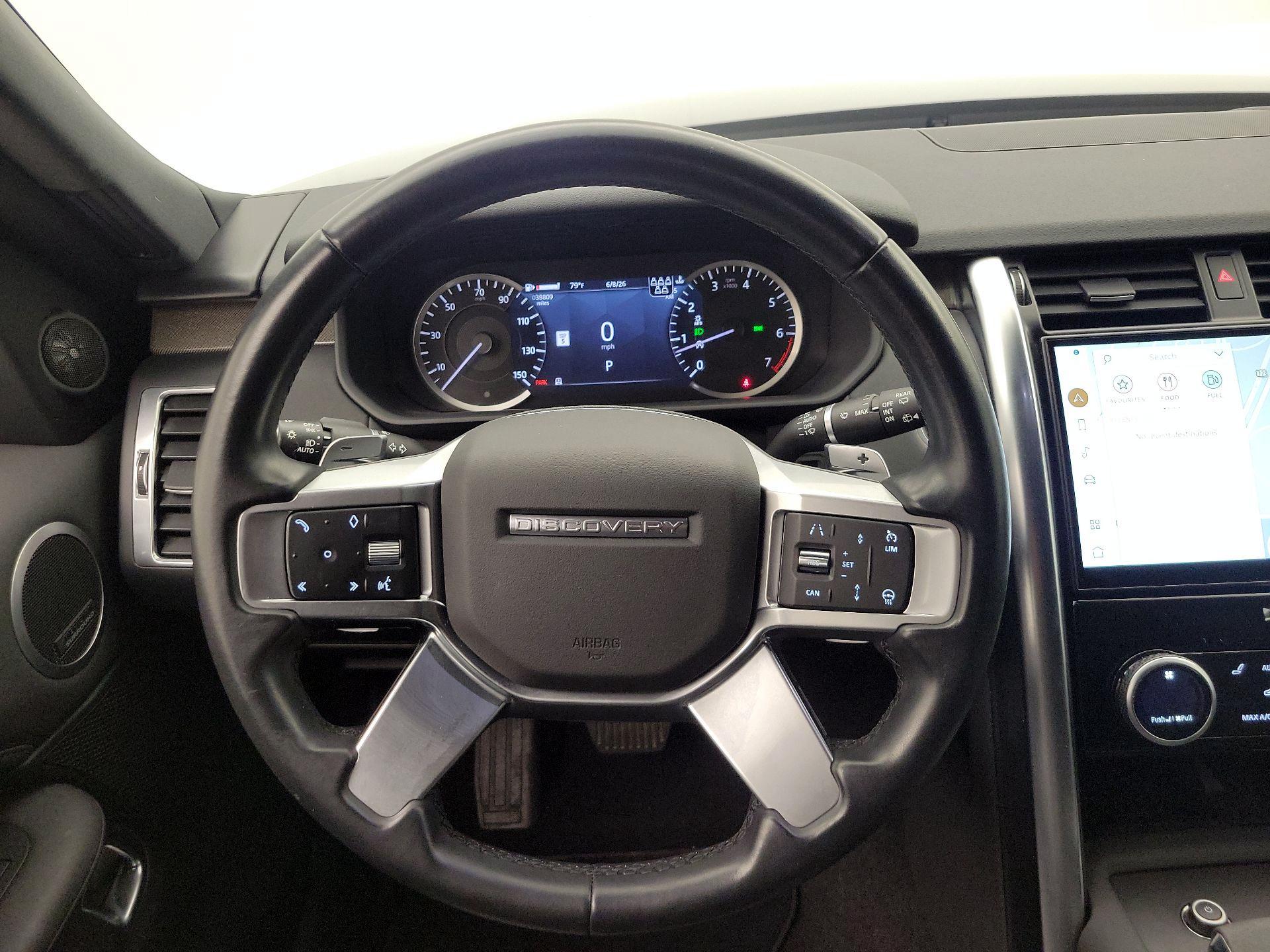 Thumbnail: 2023 Land Rover Discovery - 10