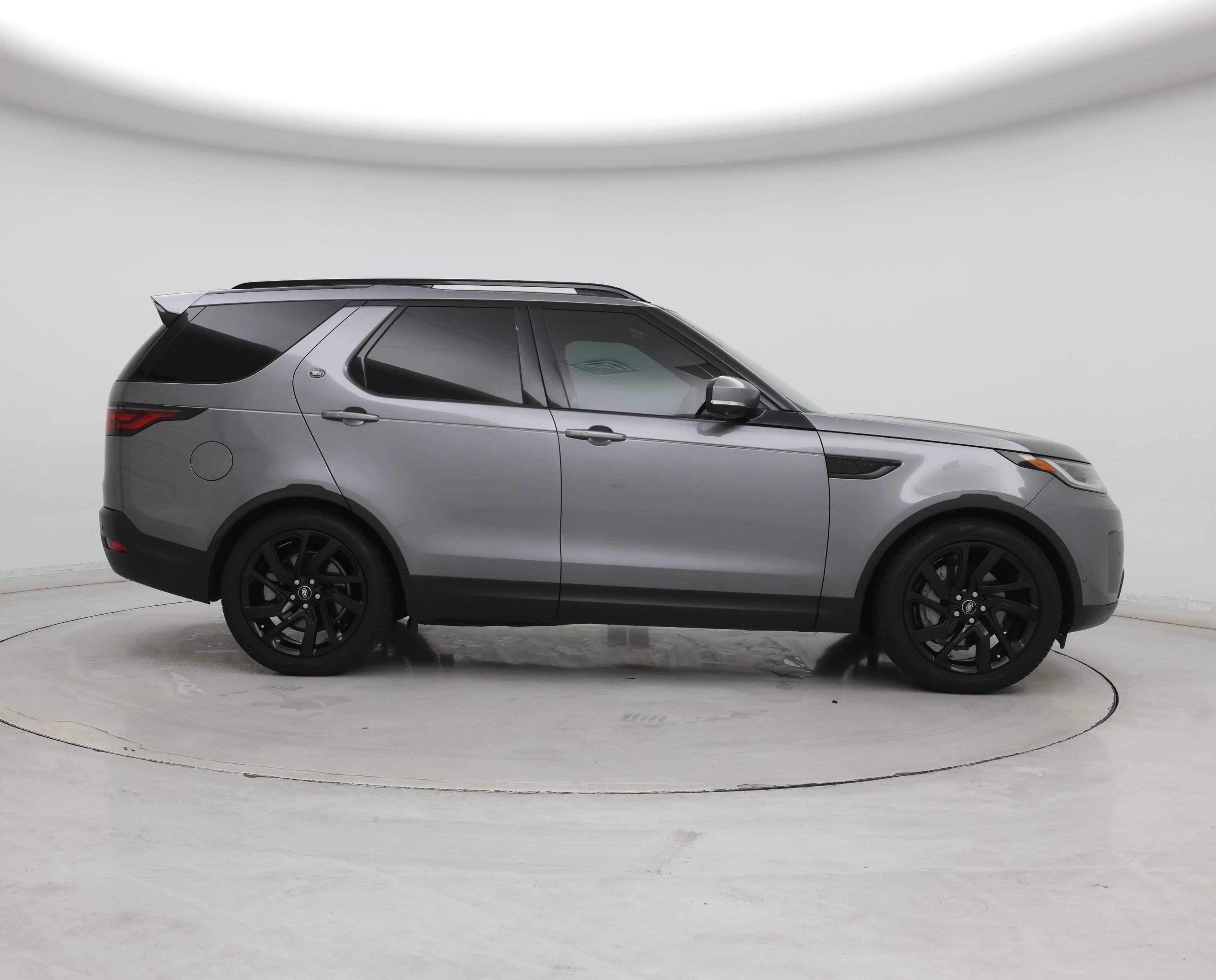 Thumbnail: 2023 Land Rover Discovery - 7