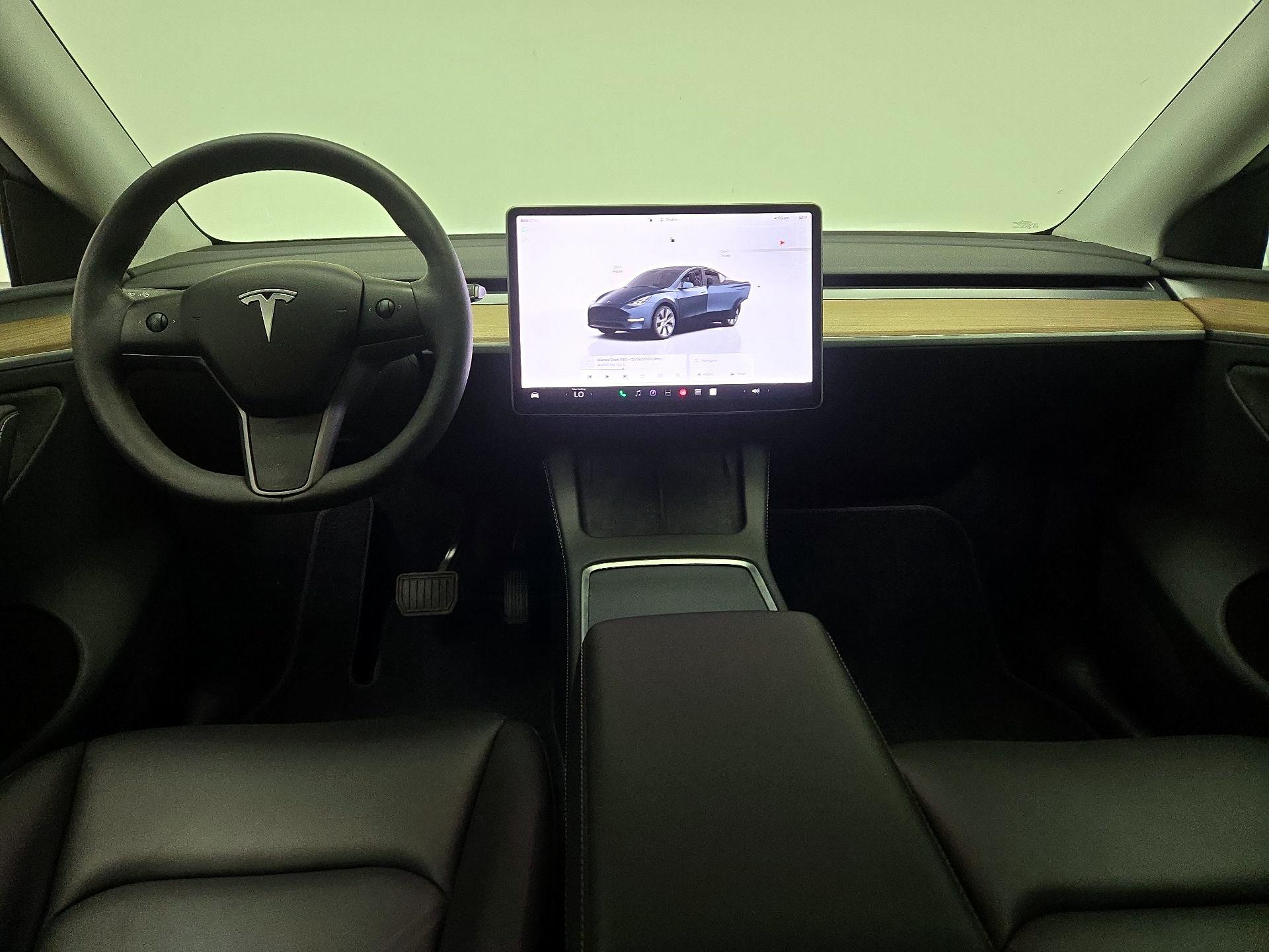 Thumbnail: 2024 Tesla Model Y - 9